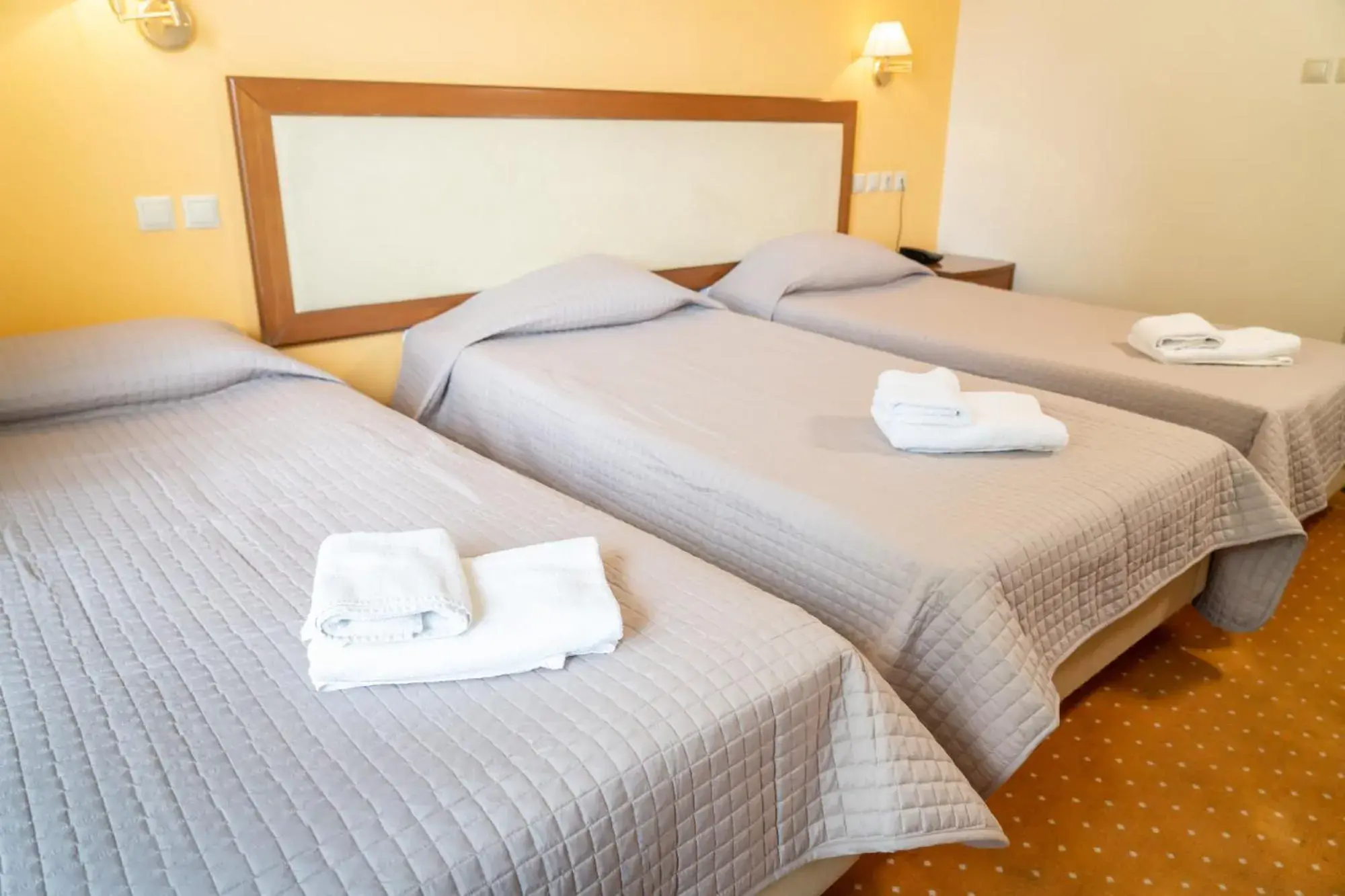 Triple Room with Sea View in Four Seasons Hotel Triple Room with Sea View in Four Seasons Hotel