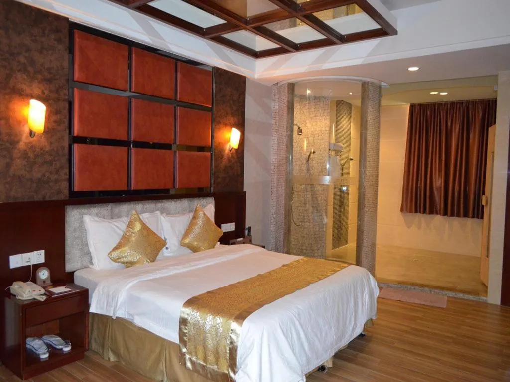 Bed in Vienna Hotel Dongguan Tangxia Guanlan Lake Golf Club