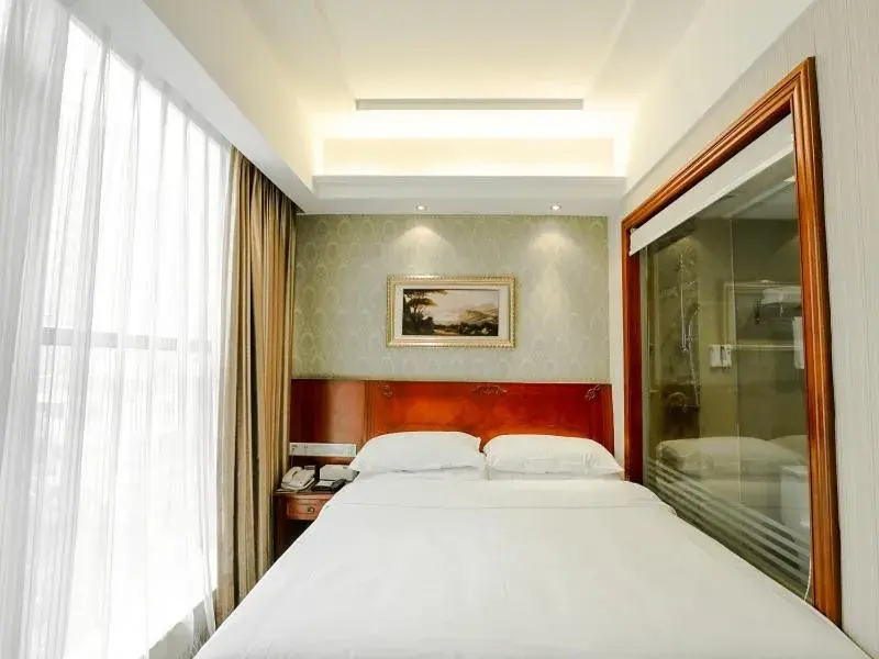 Bed in Vienna Hotel Dongguan Hou street Wanda Plaza Bed in Vienna Hotel Dongguan Hou street Wanda Plaza