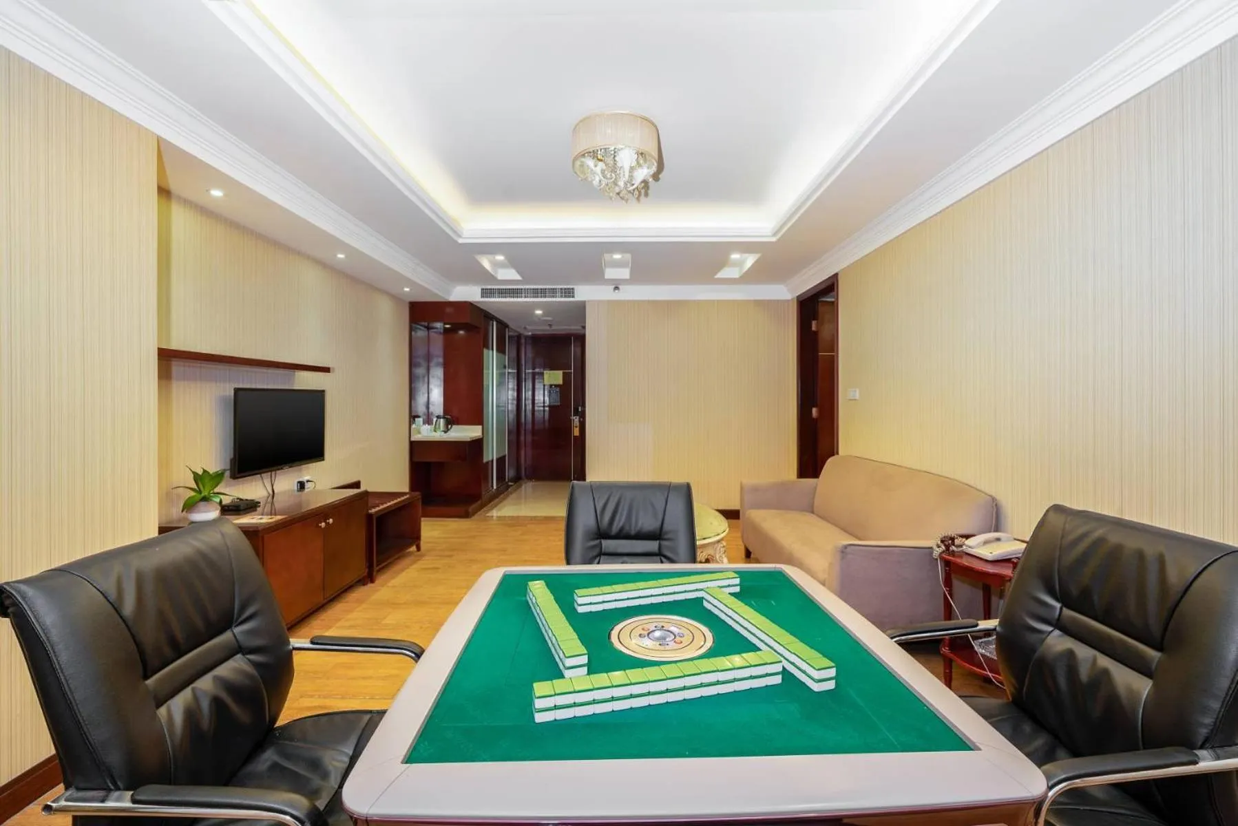 Vienna Hotel Dongguan Houjie Exhibition Center