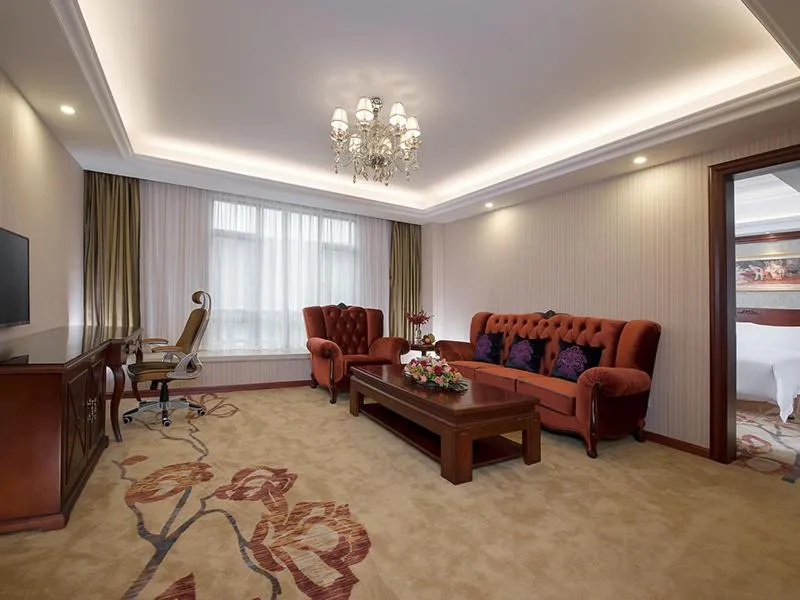 Vienna Hotel Foshan Huangqi