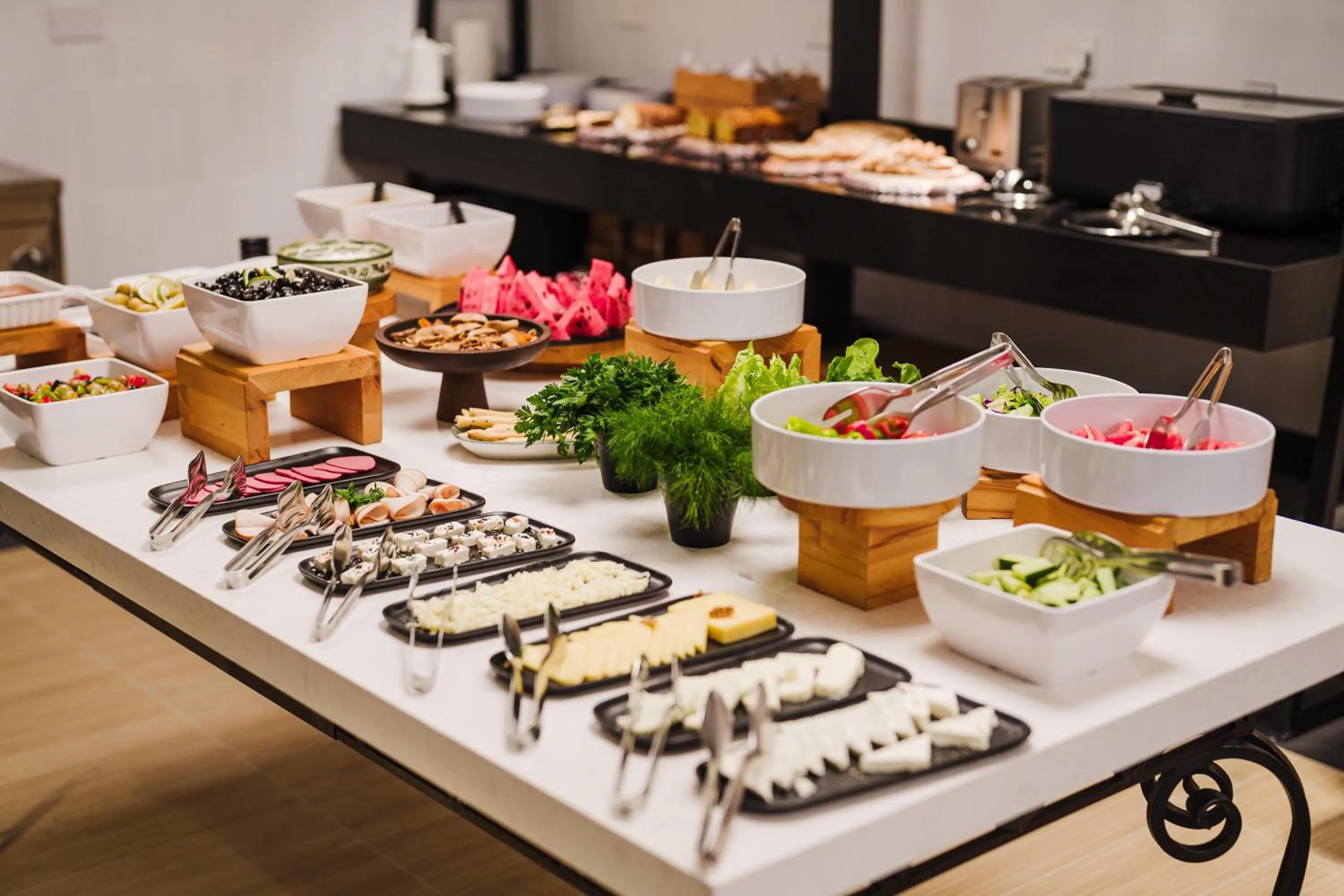 Food and drinks in Ingate Hotel