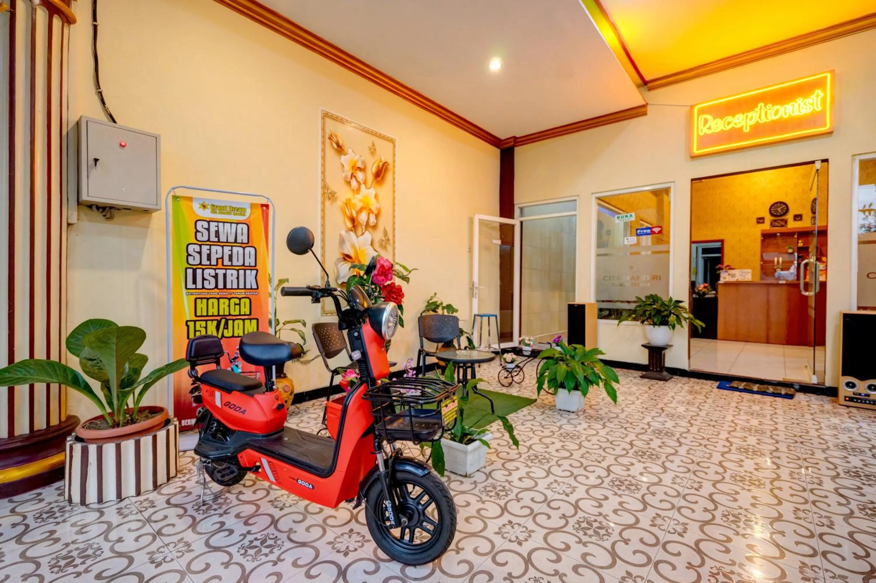 Lobby or reception in Grand Dream Cita Mandiri Syariah