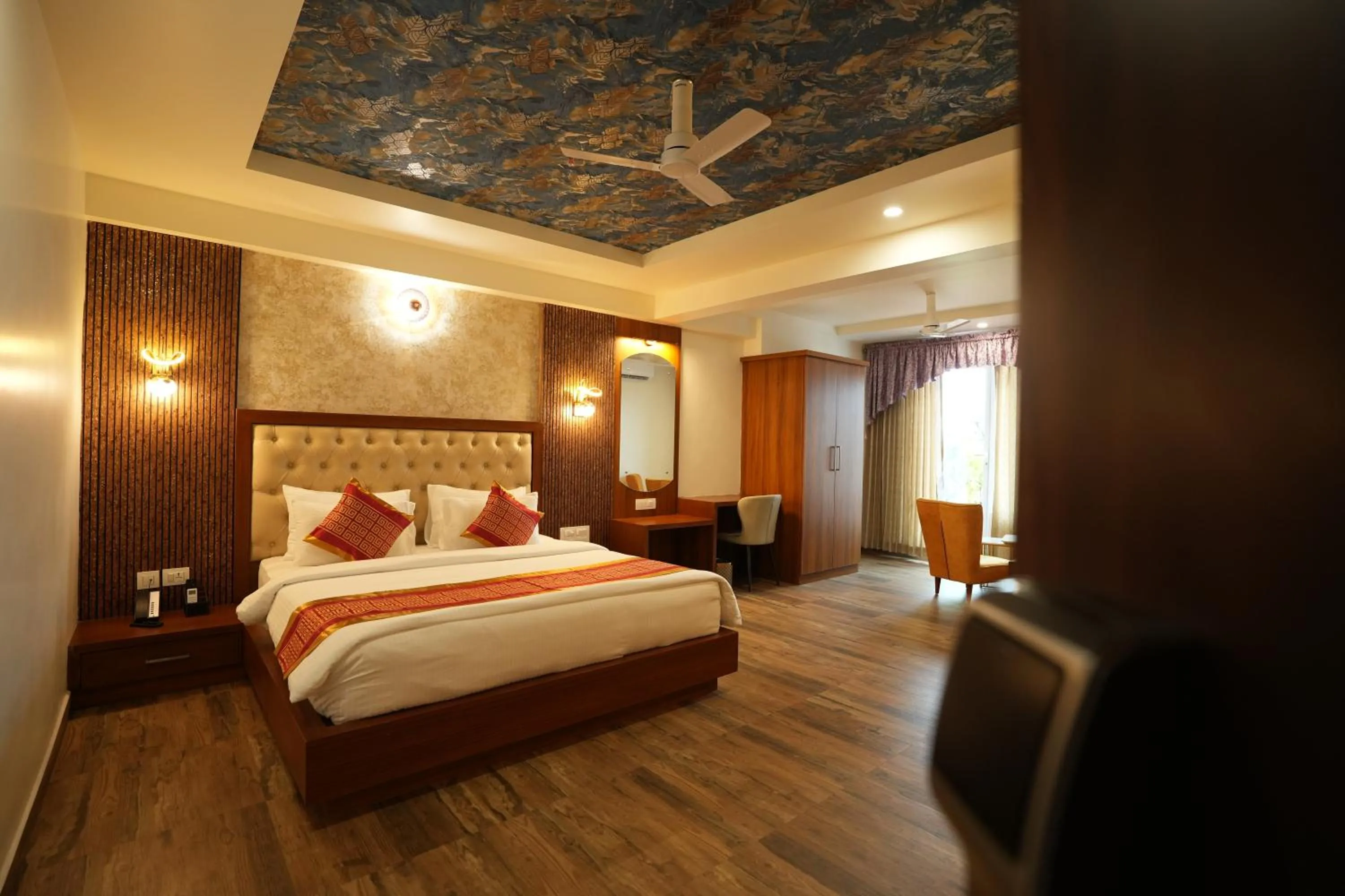 Executive Suite in Captains Crown Hotels & Resorts
