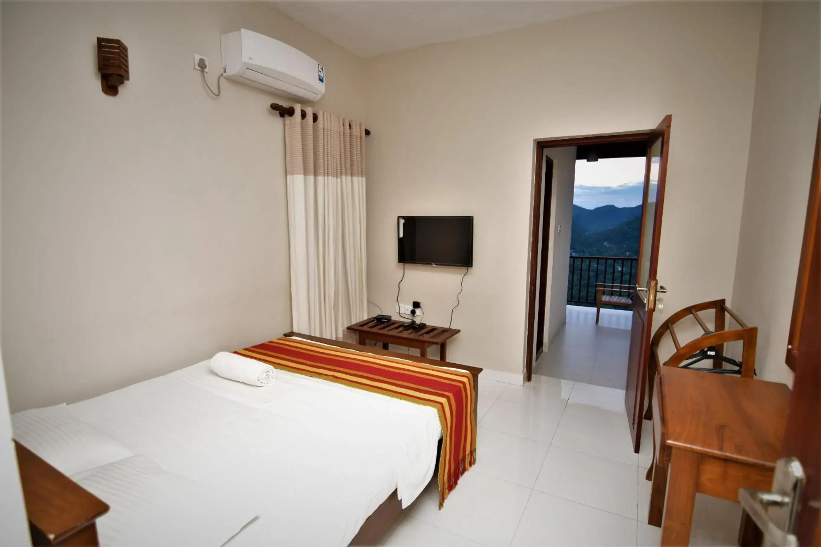 Standard Double Room - single occupancy in Jack Tree Lodge Standard Double Room - single occupancy in Jack Tree Lodge