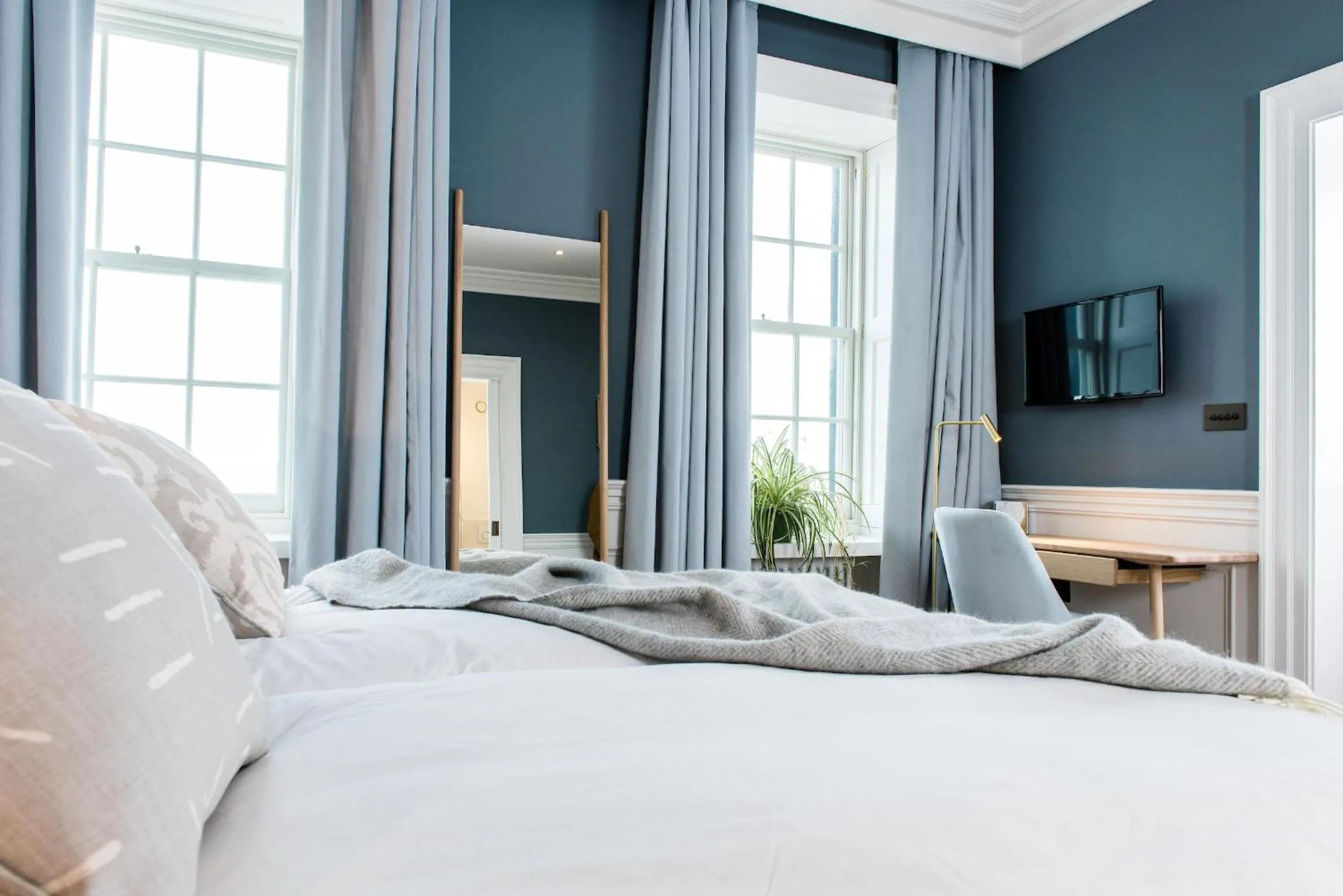 Bed in One Shore Street