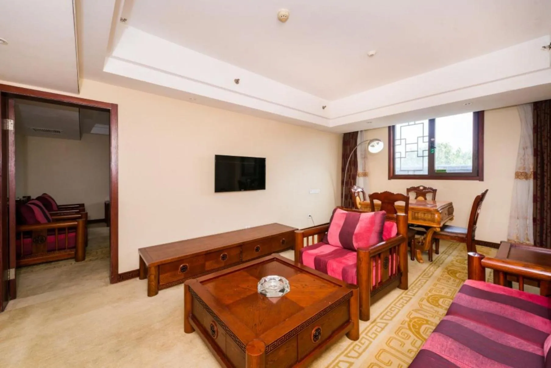 TV and multimedia in Vienna International Hotel Xi'an Dayan Tower