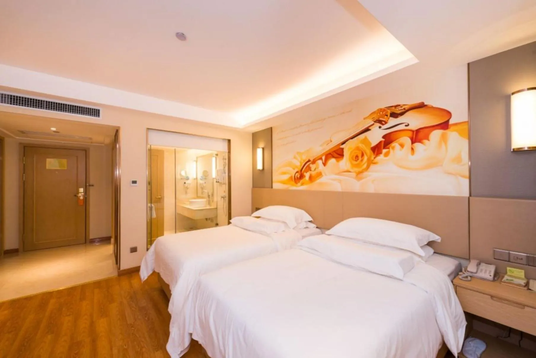 Bed in Vienna International Hotel Xi'an Dayan Tower
