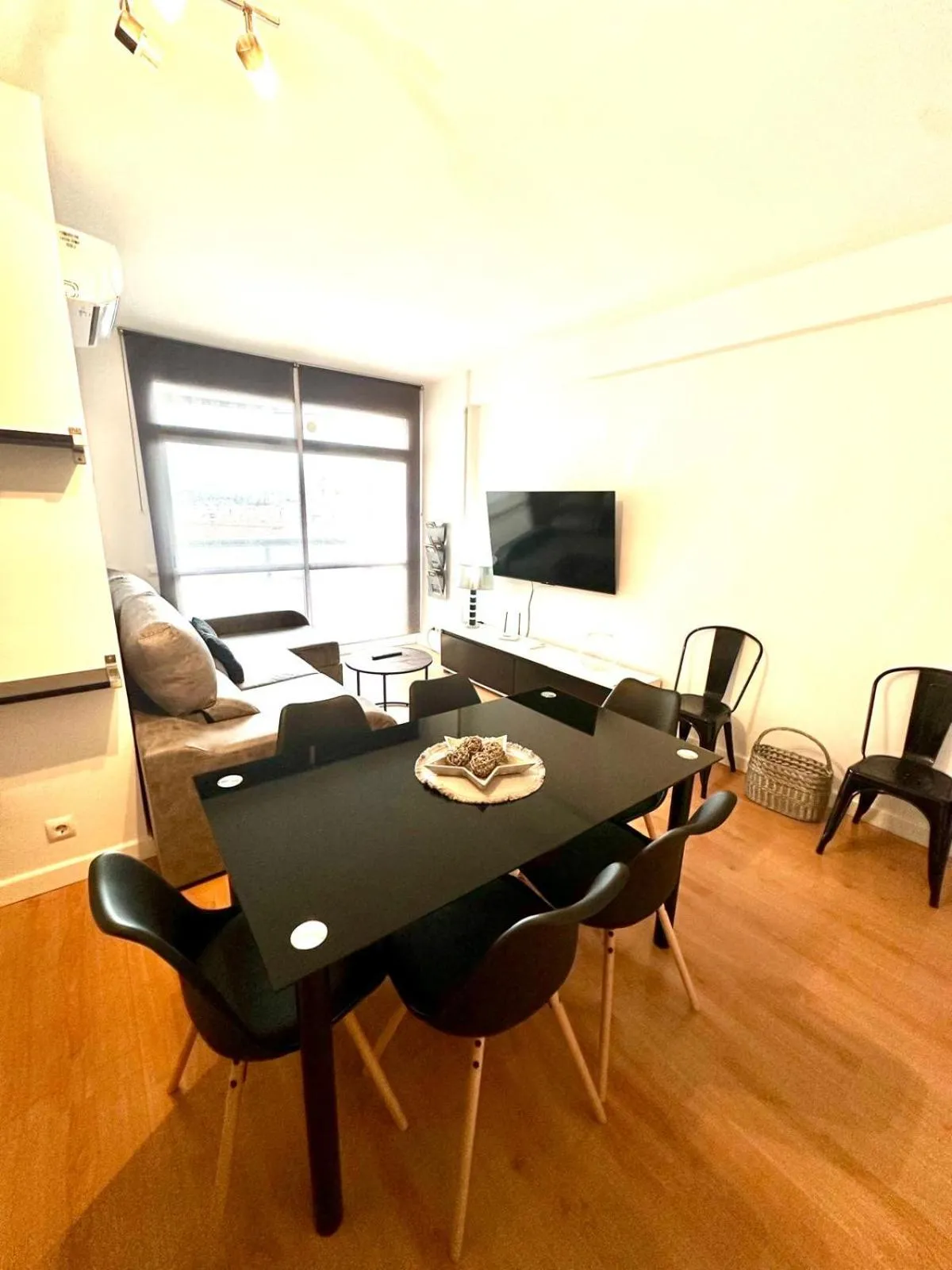 TV and multimedia in Apartamento Turístico Pizarro