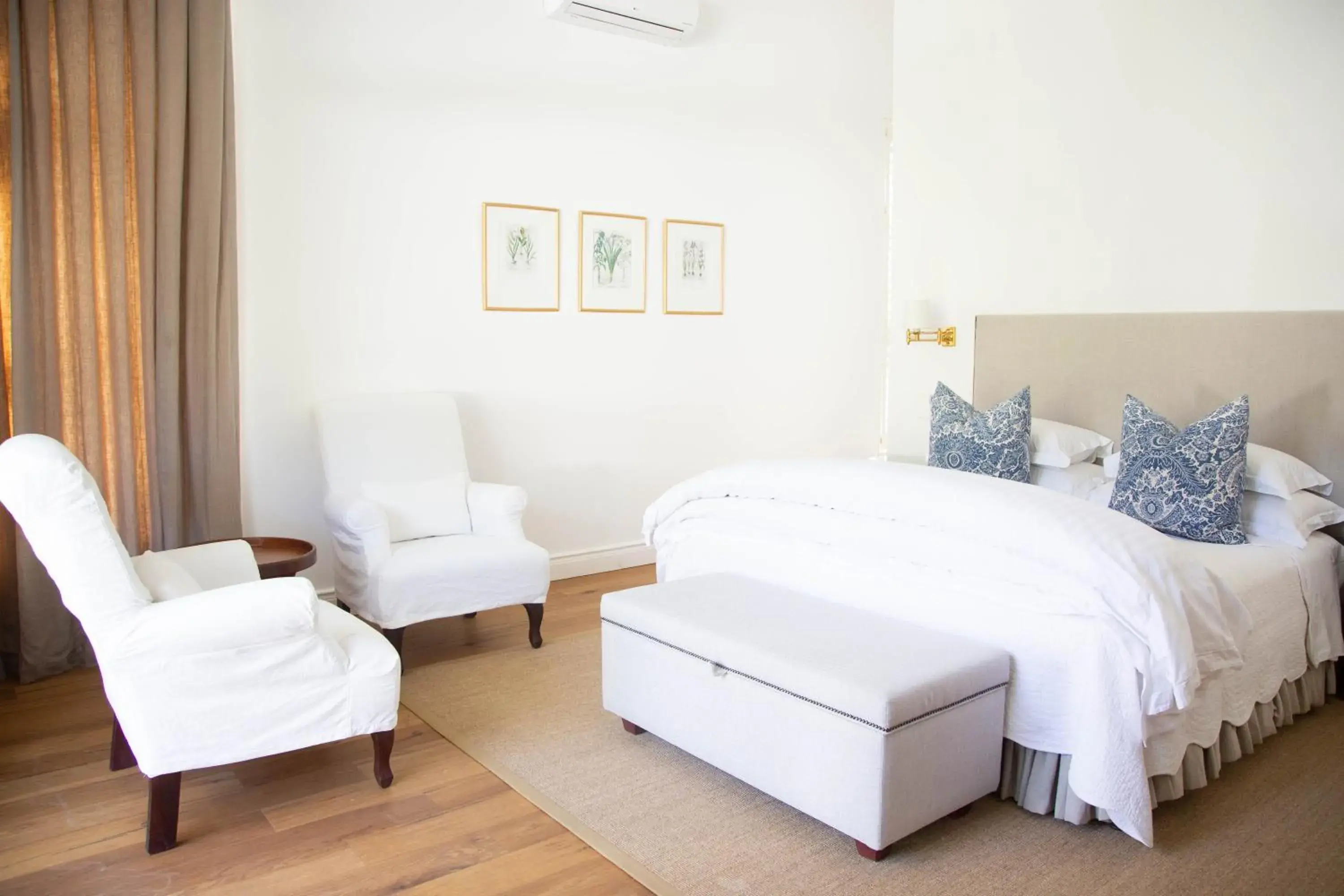 Bed in Lily Pond House at Le Lude Bed in Lily Pond House at Le Lude