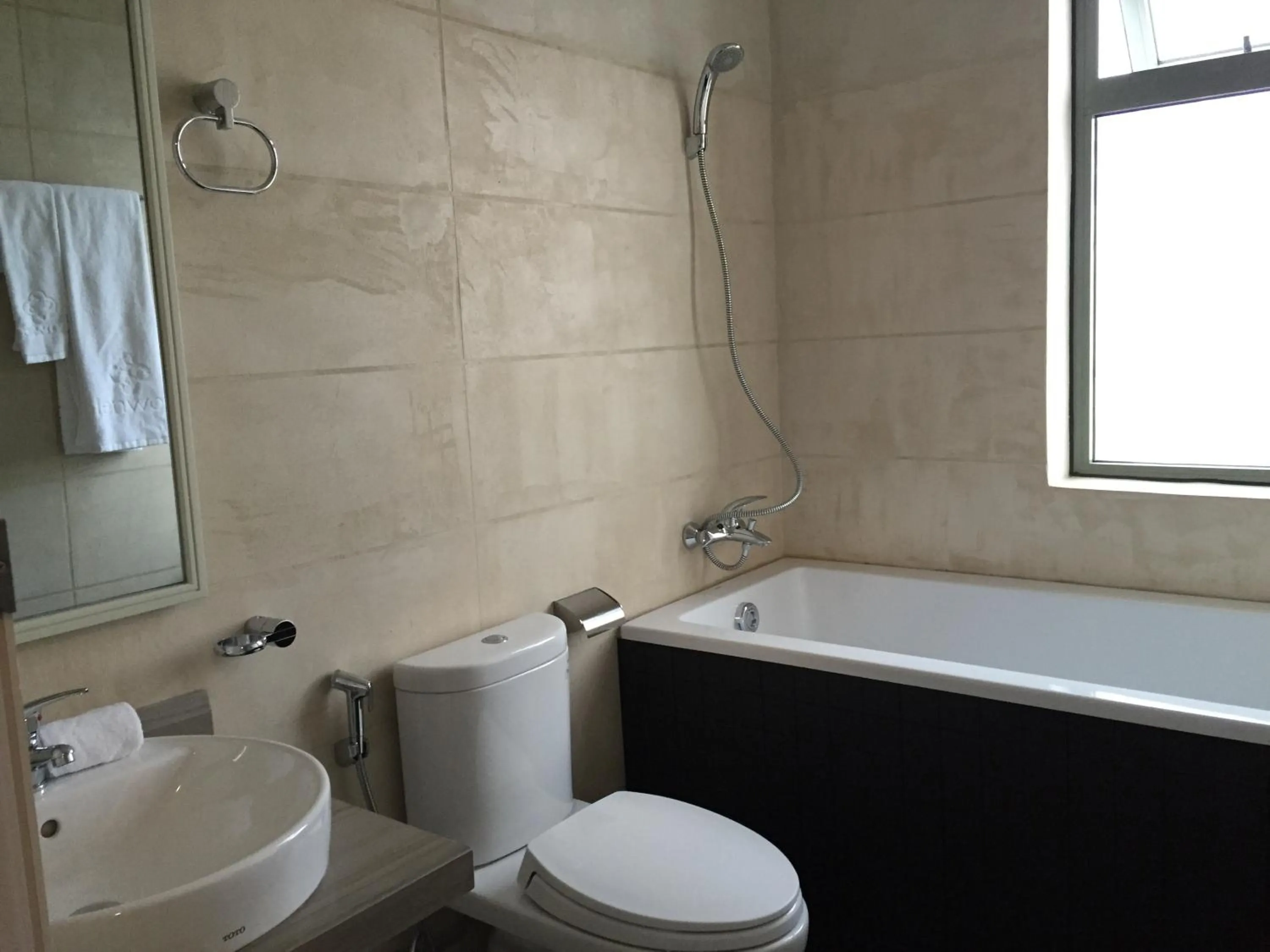 Toilet in Glenwood Suites