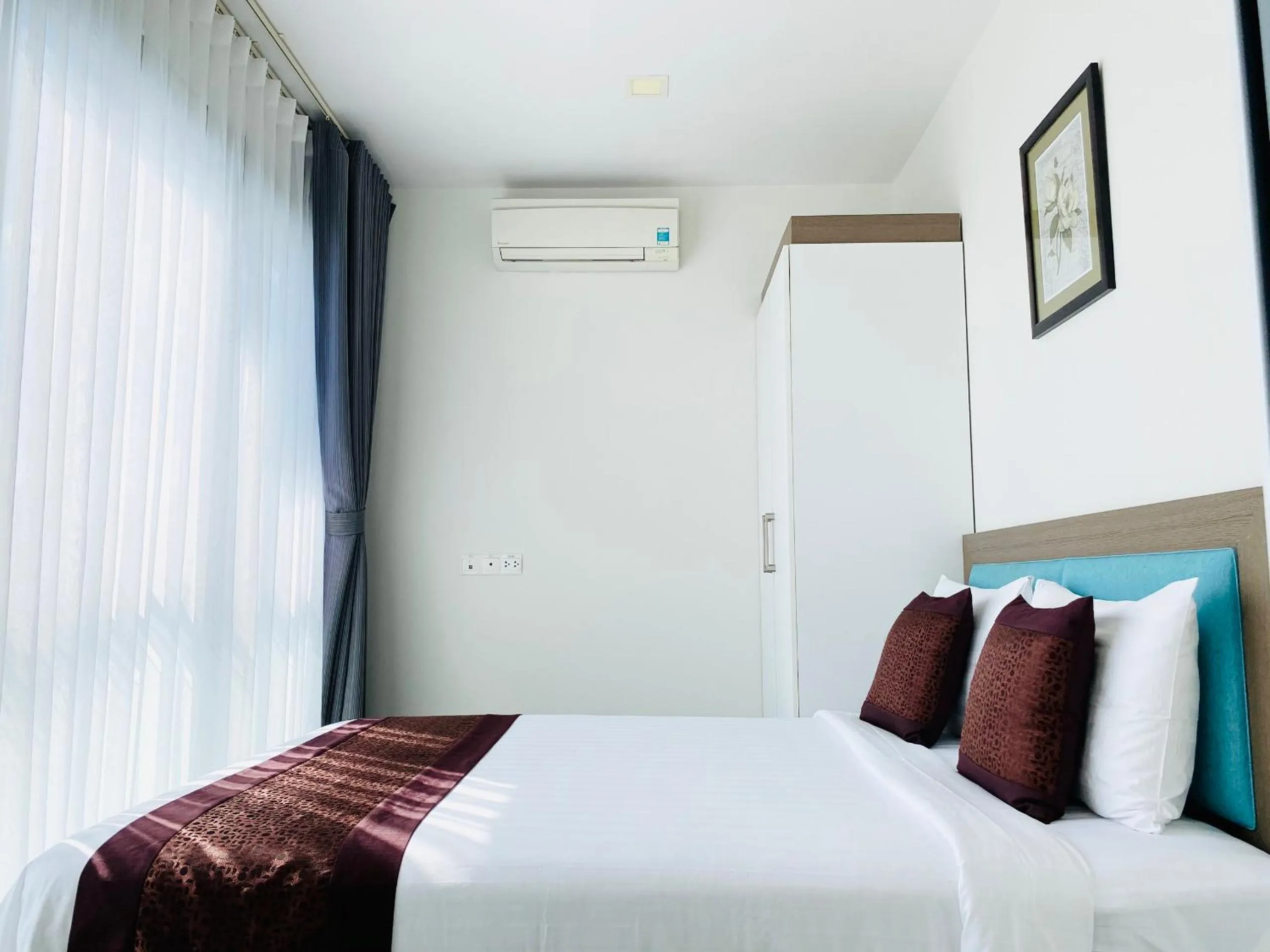 Bedroom, Bed in Glenwood Suites