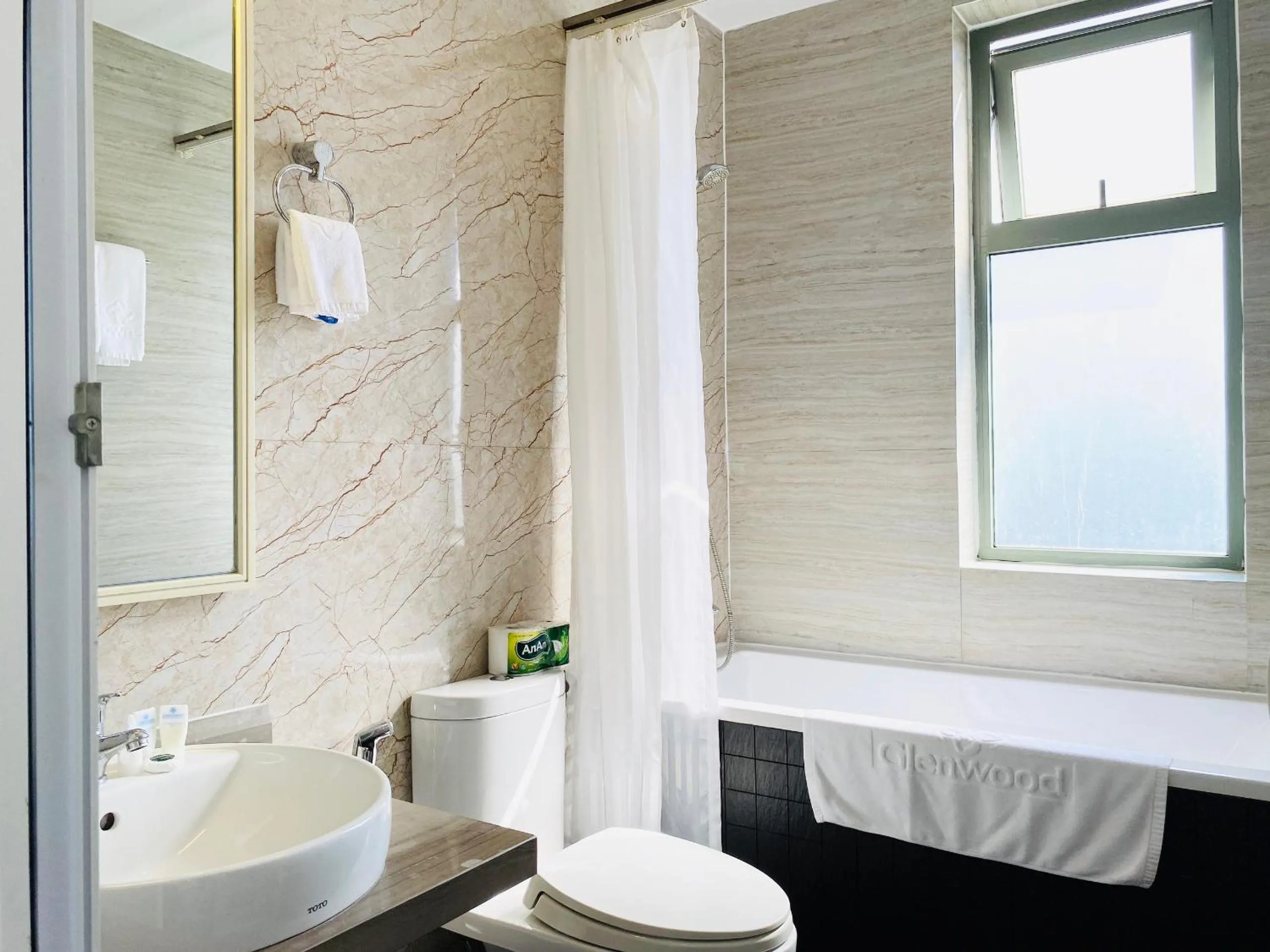 Bathroom in Glenwood Suites