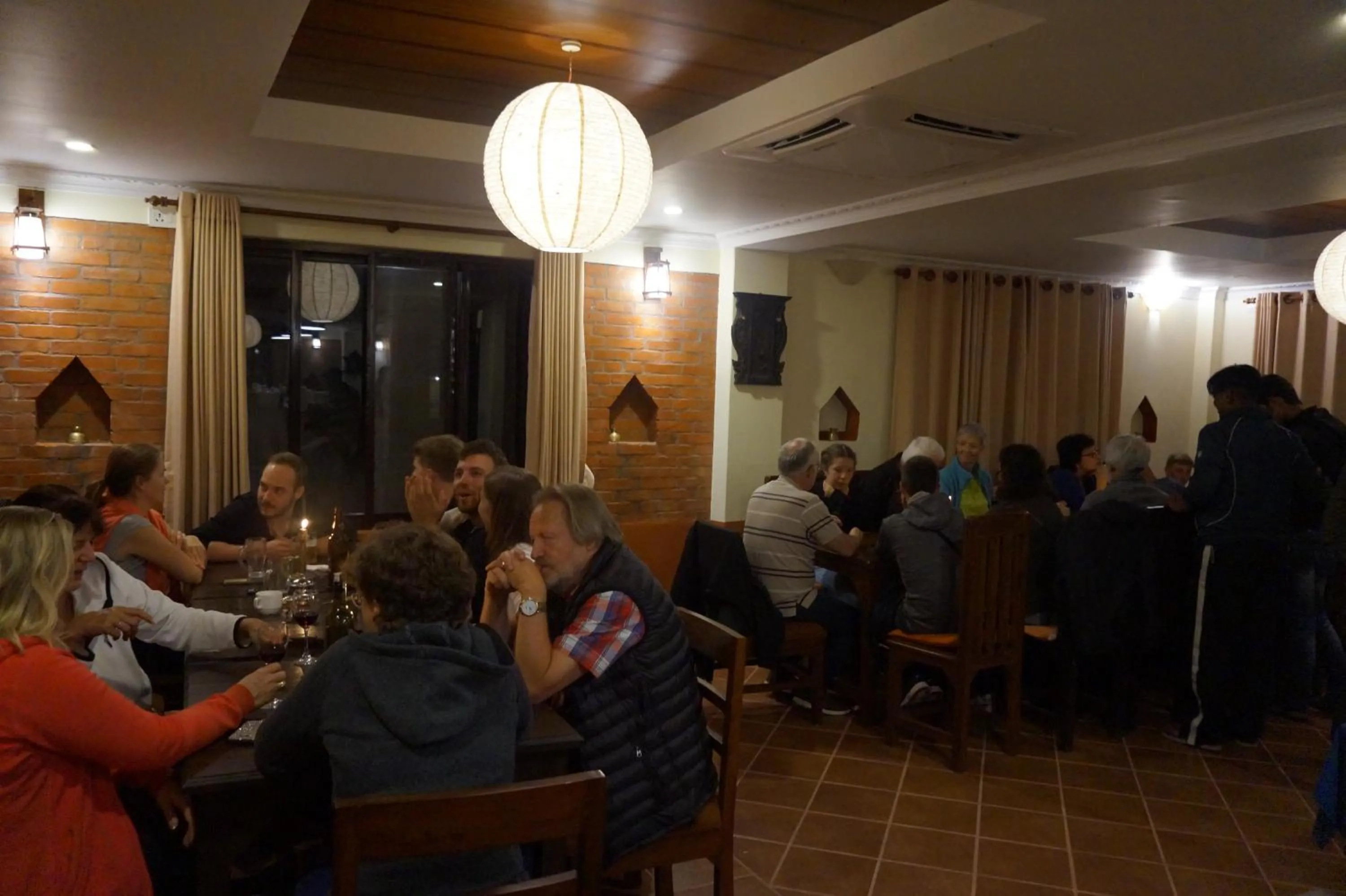 Restaurant/places to eat in Gaia Holiday Home