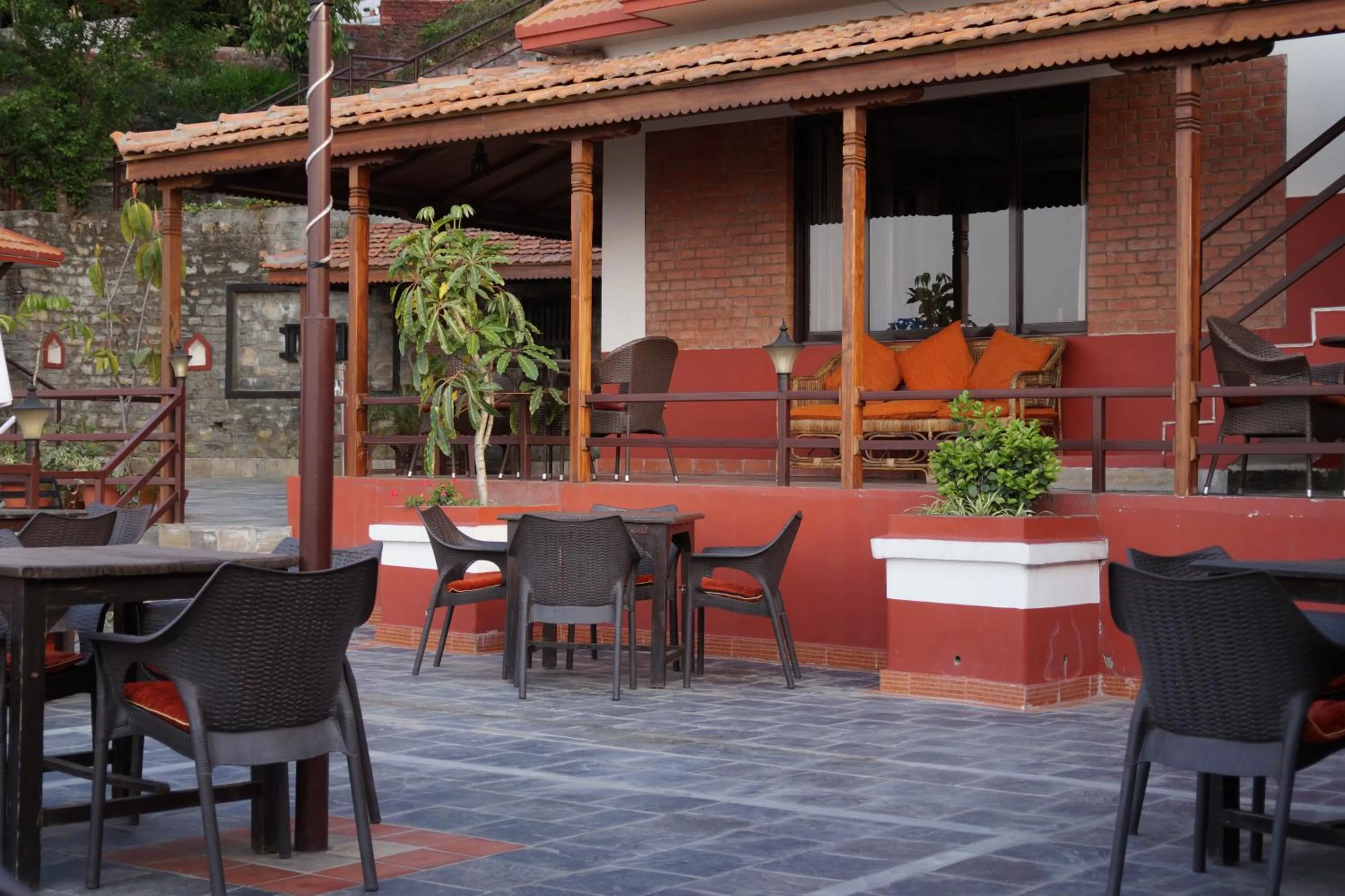 Restaurant/places to eat in Gaia Holiday Home