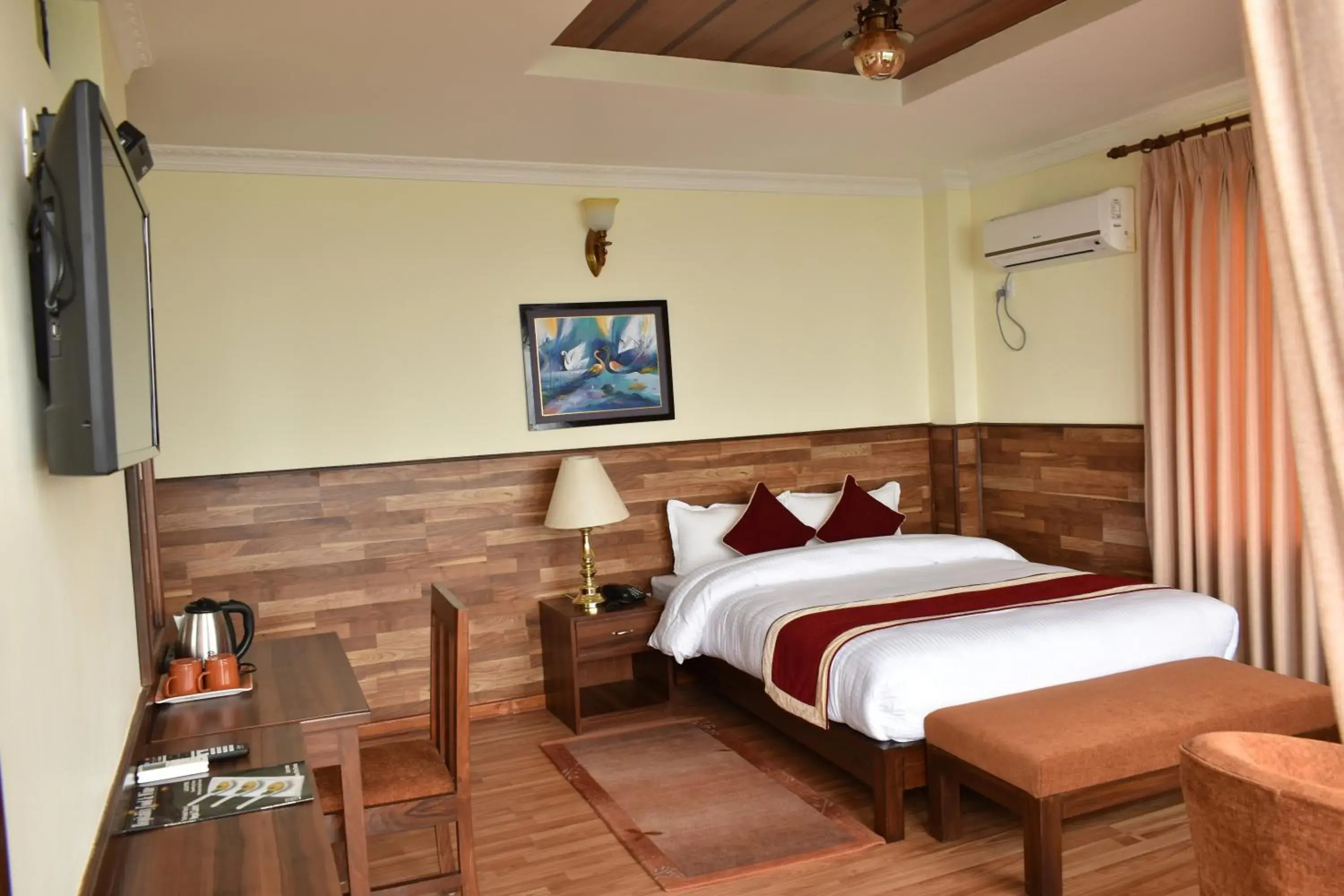 Deluxe Double or Twin Room in Gaia Holiday Home Deluxe Double or Twin Room in Gaia Holiday Home