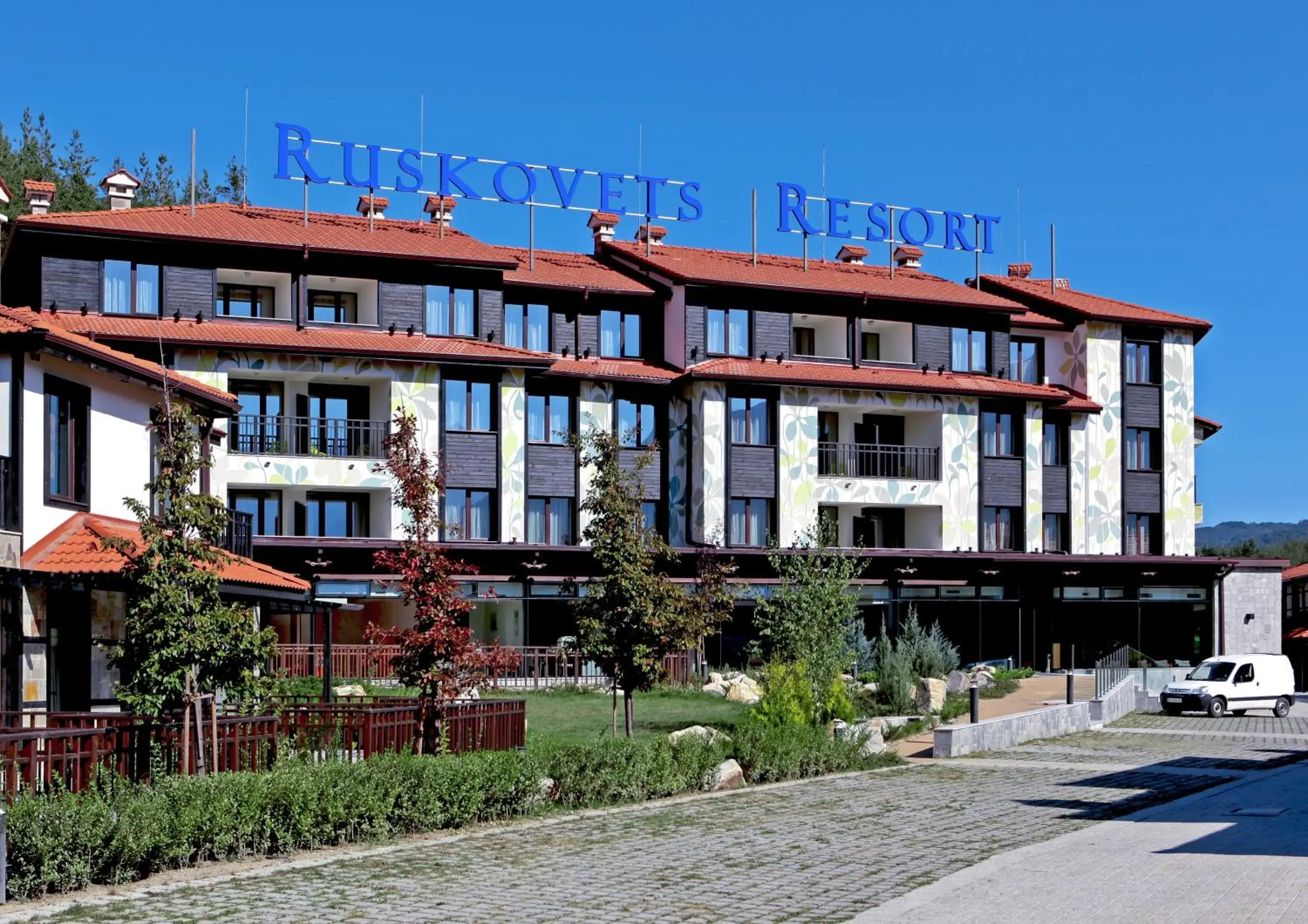 Property building in Ruskovets Thermal SPA & Ski Resort Property building in Ruskovets Thermal SPA & Ski Resort
