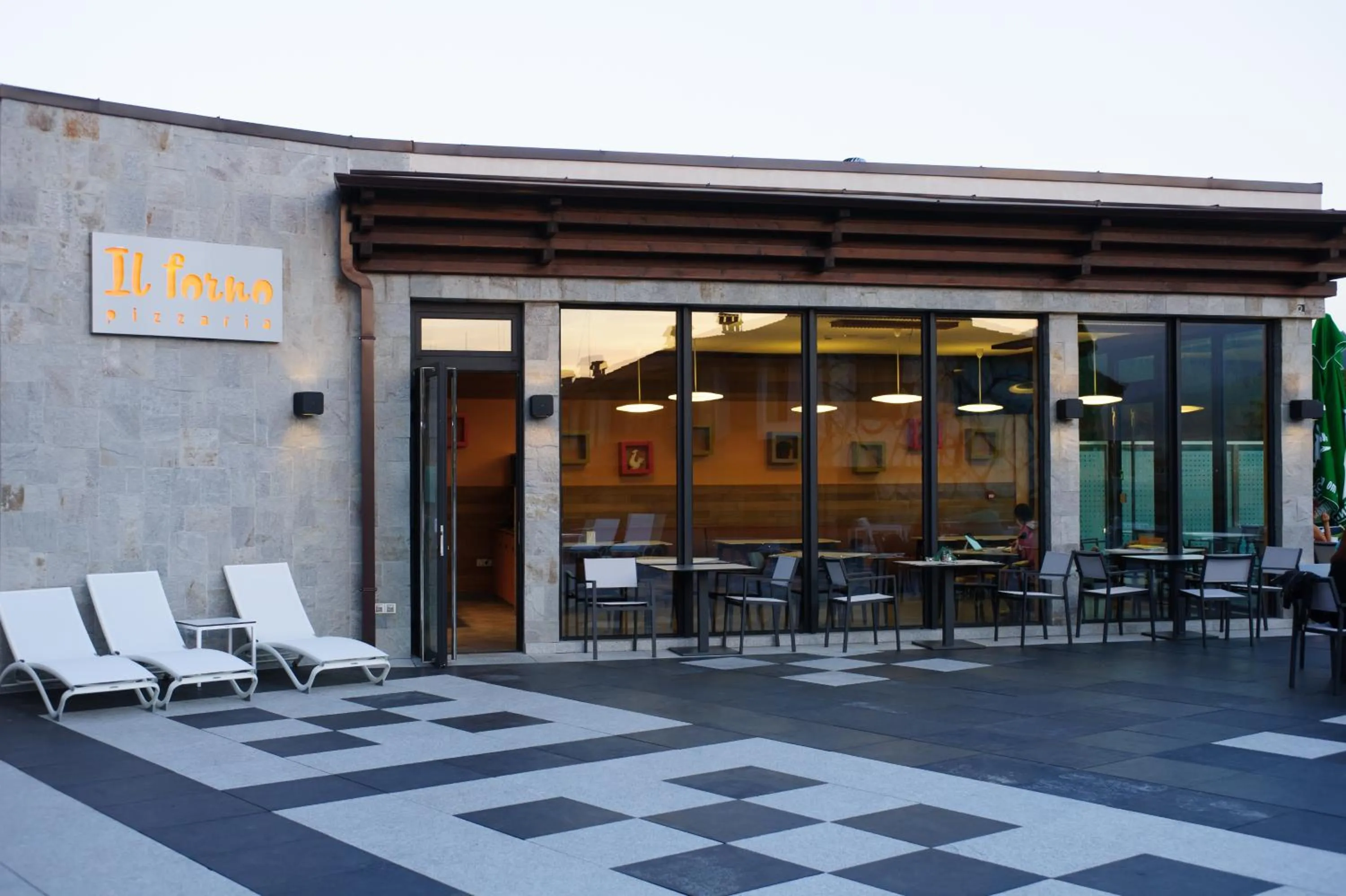 Facade/entrance in Ruskovets Thermal SPA & Ski Resort