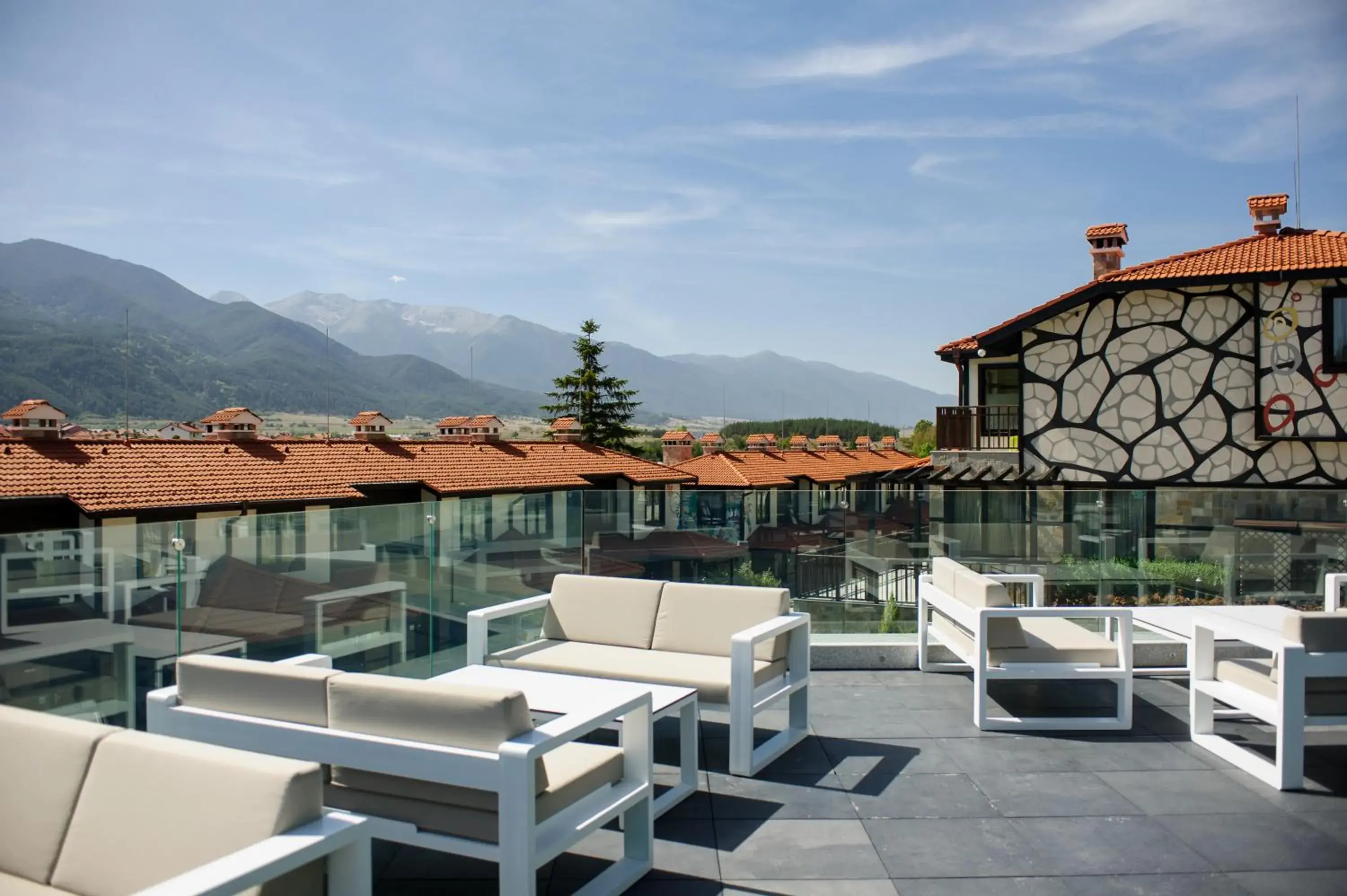 Property building in Ruskovets Thermal SPA & Ski Resort Property building in Ruskovets Thermal SPA & Ski Resort