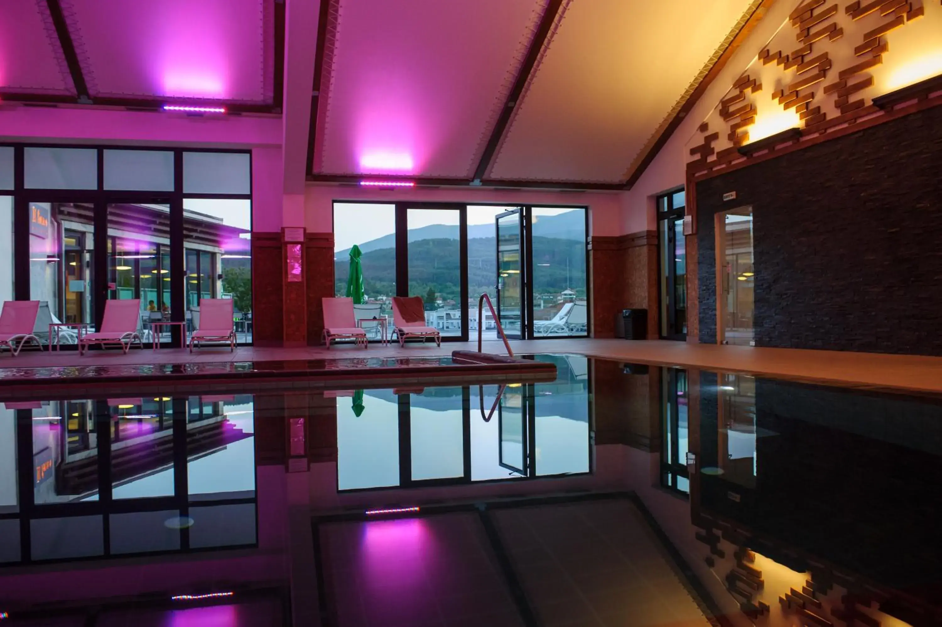 Swimming pool in Ruskovets Thermal SPA & Ski Resort Swimming pool in Ruskovets Thermal SPA & Ski Resort