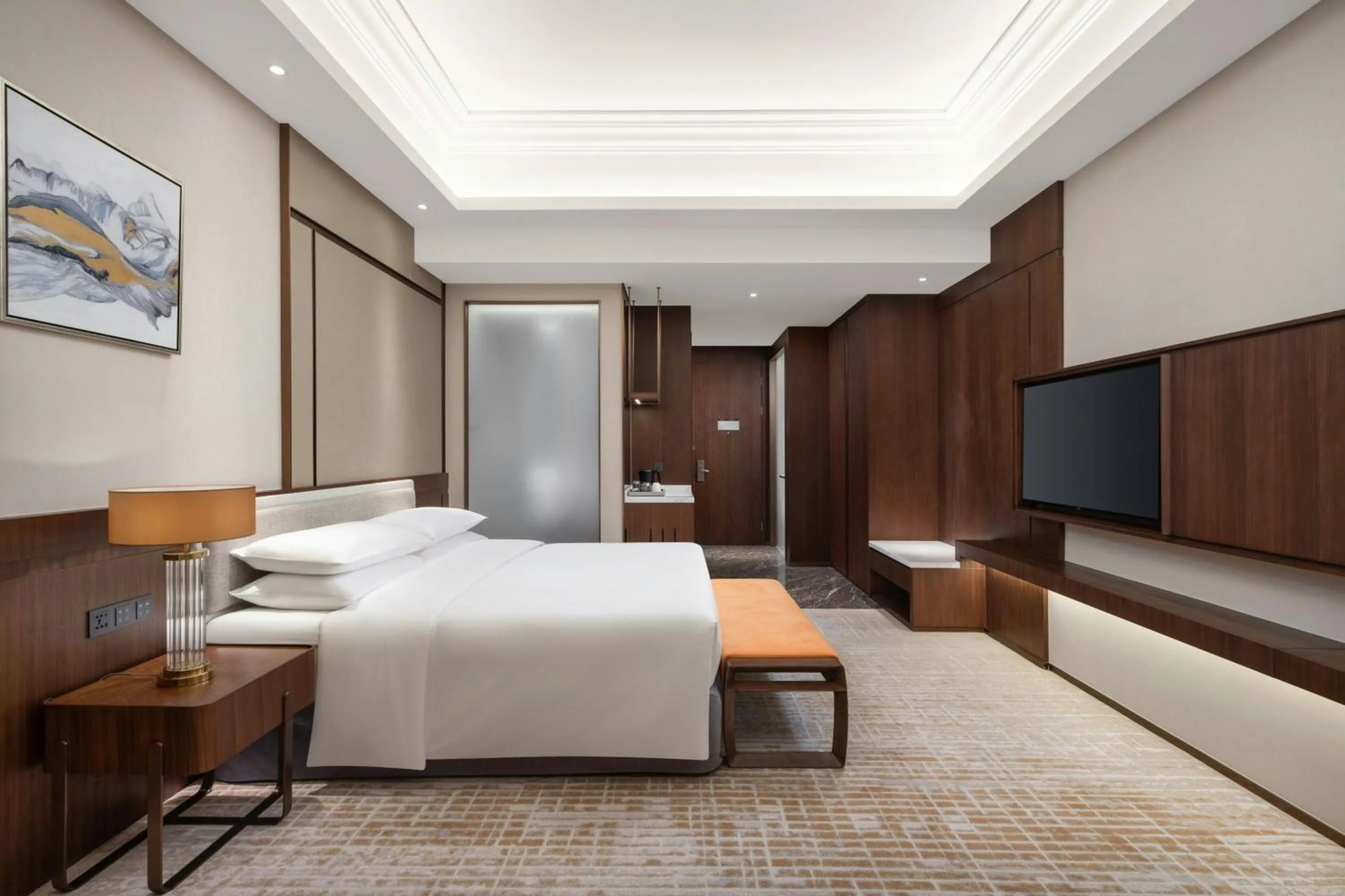 Photo of the whole room, Bed in Le Meridien Shaoxing Yuecheng