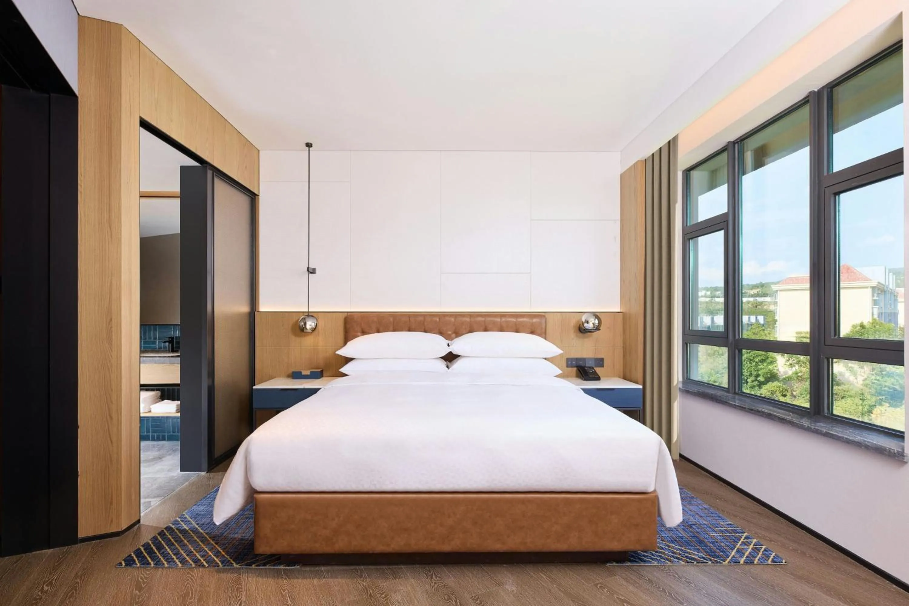 Bedroom, Bed in Four Points by Sheraton Kunming Changshui Airport