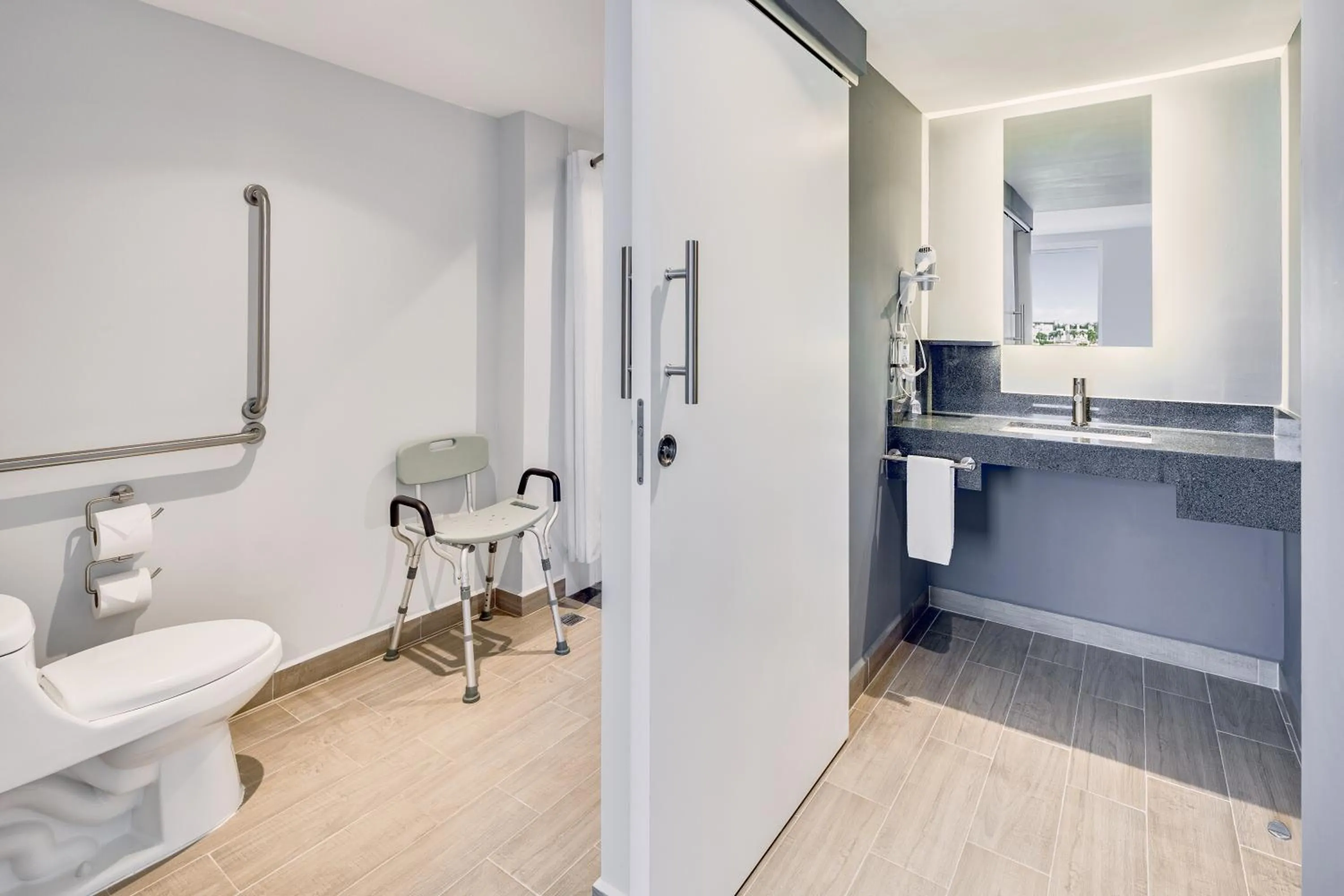 One Ciudad Juarez Alameda Iglesias