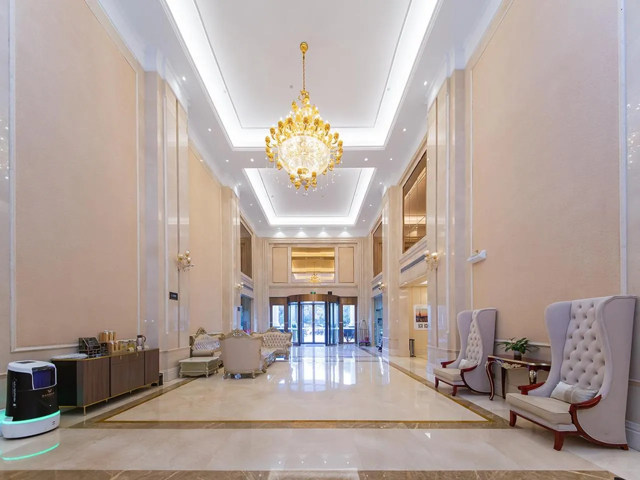 Vienna International Hotel Jingzhou New World