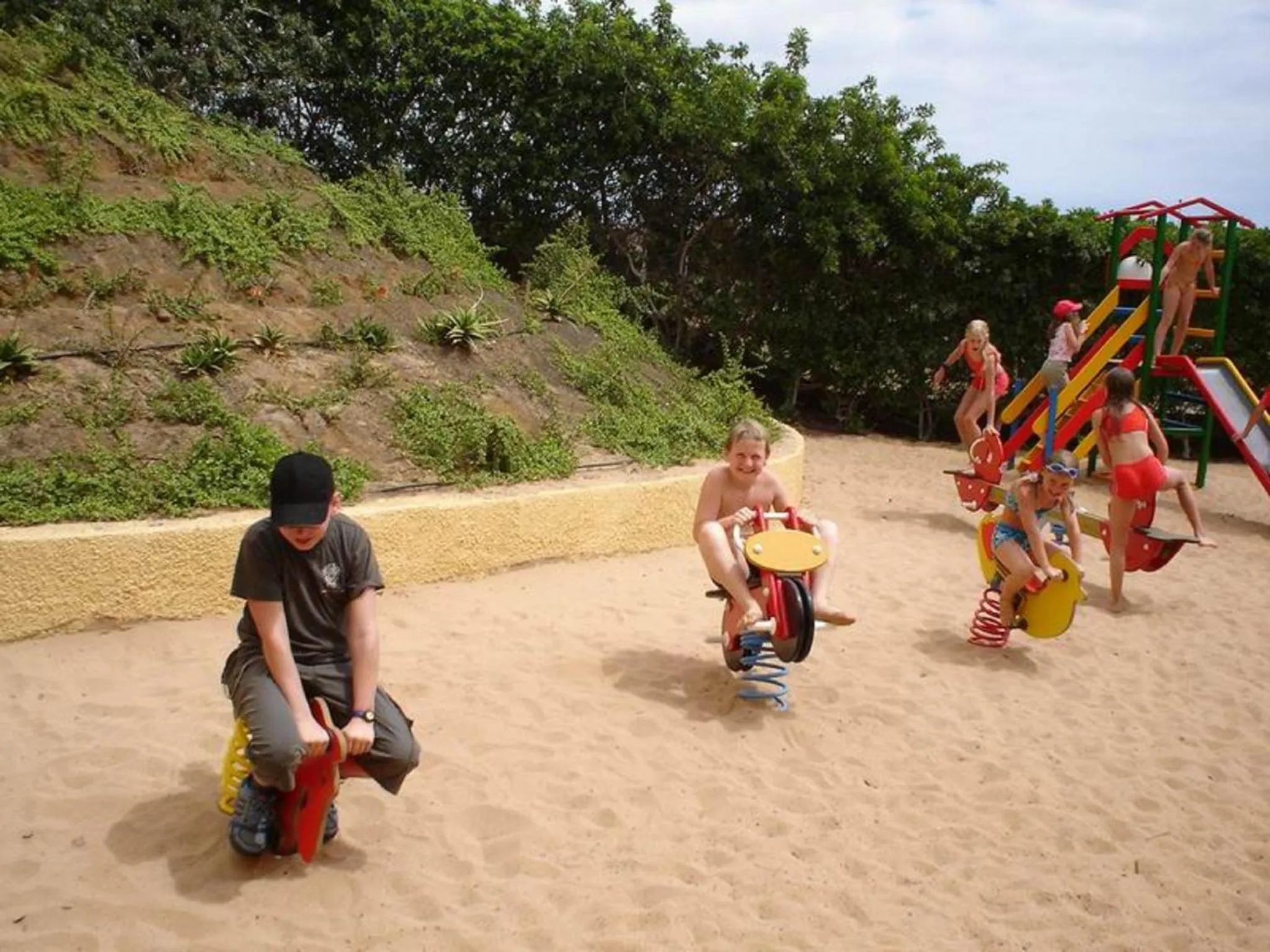 Children play ground in Bungalows Maspalomas Oasis Club - All Inclusive.