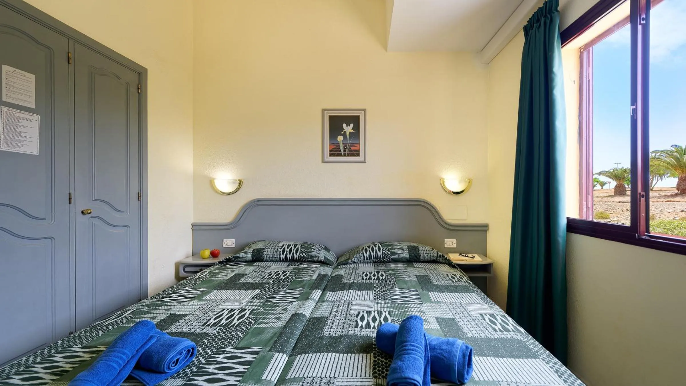 Bedroom, Bed in Bungalows Maspalomas Oasis Club - All Inclusive.