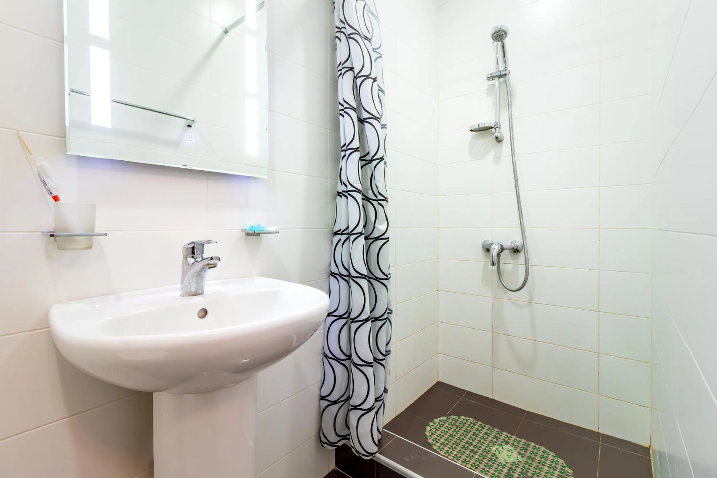 Shower in V Park Hotel