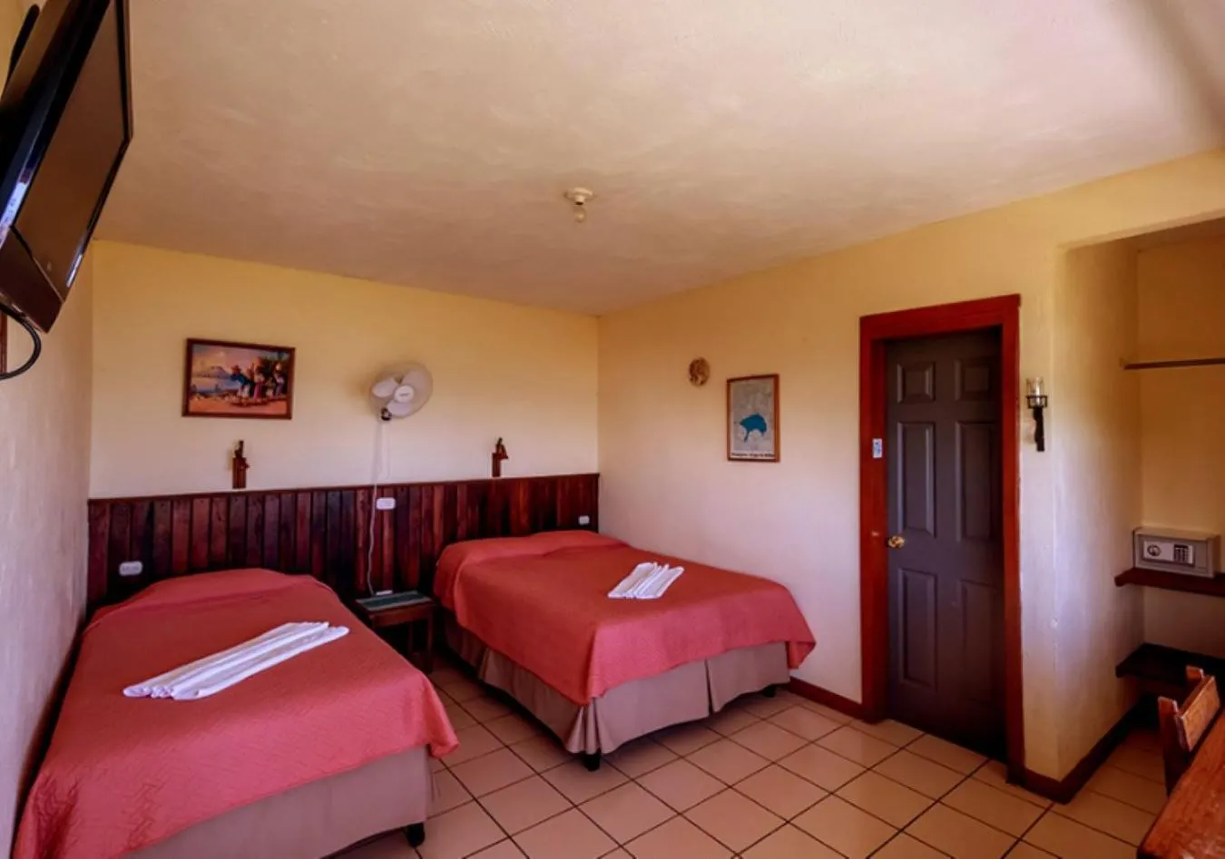 Twin Room with Garden View in Hotel Sak'cari El Amanecer
