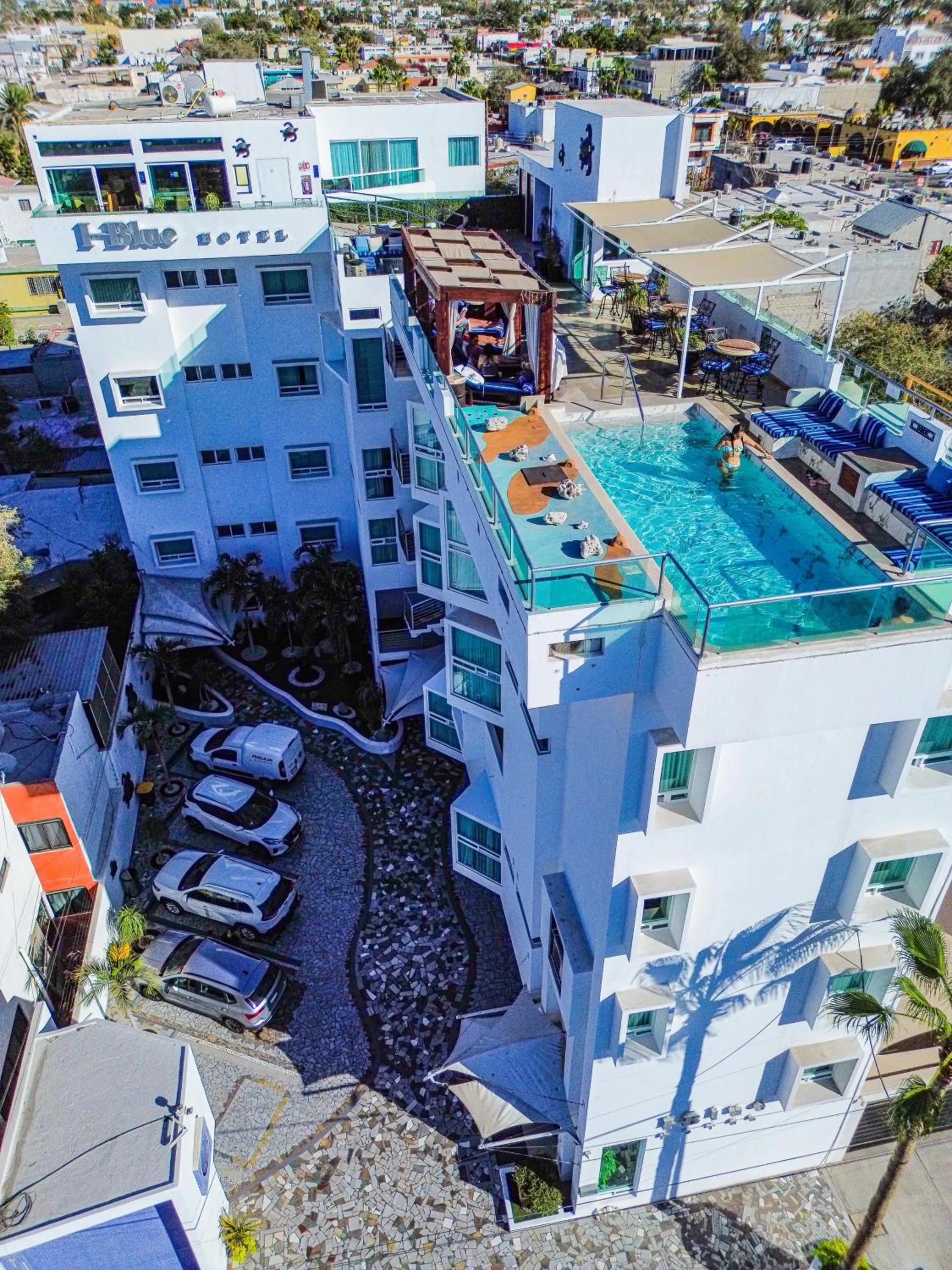 Pool view in Hotel HBlue Centro
