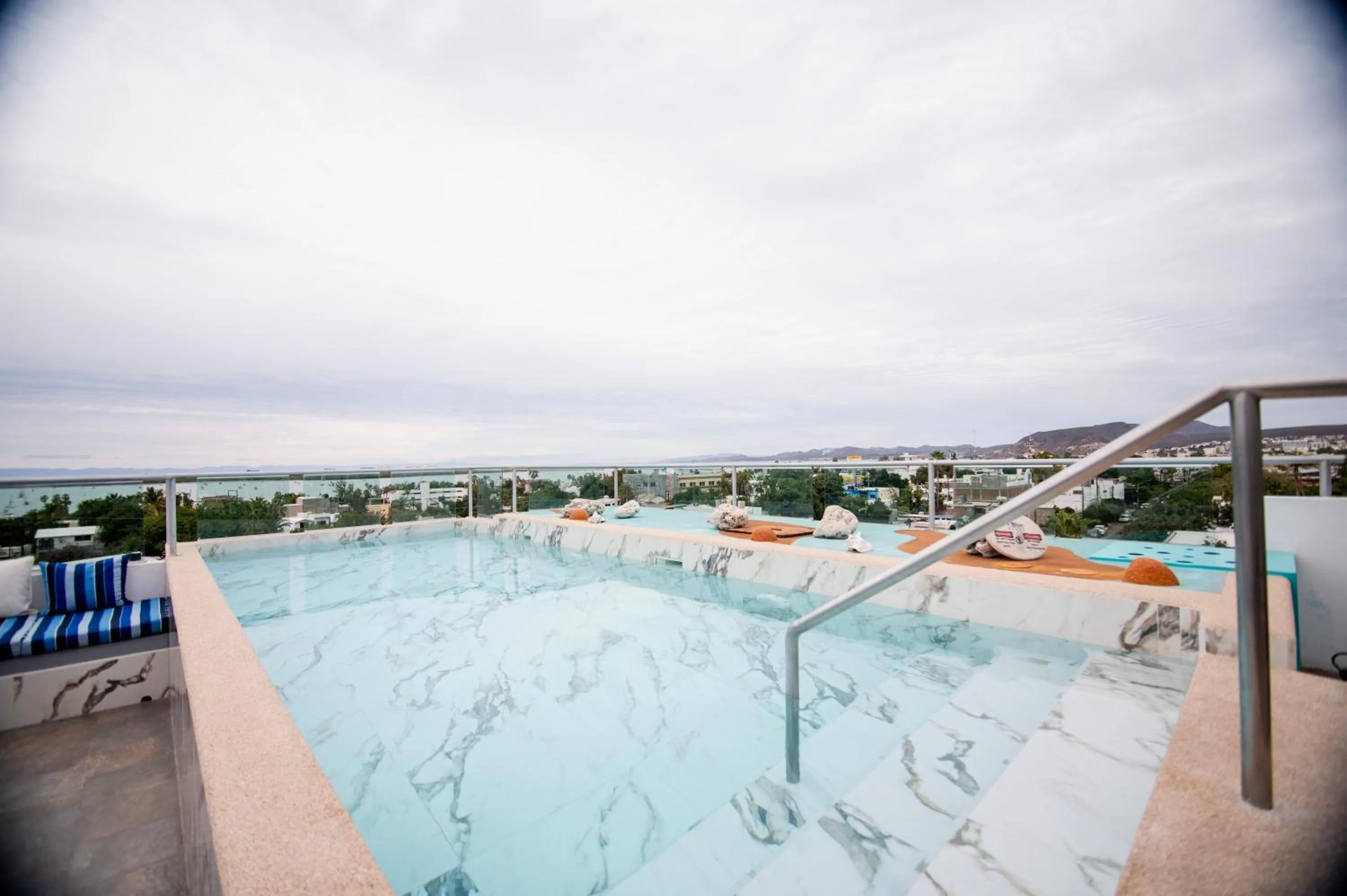 Swimming pool in Hotel HBlue Centro