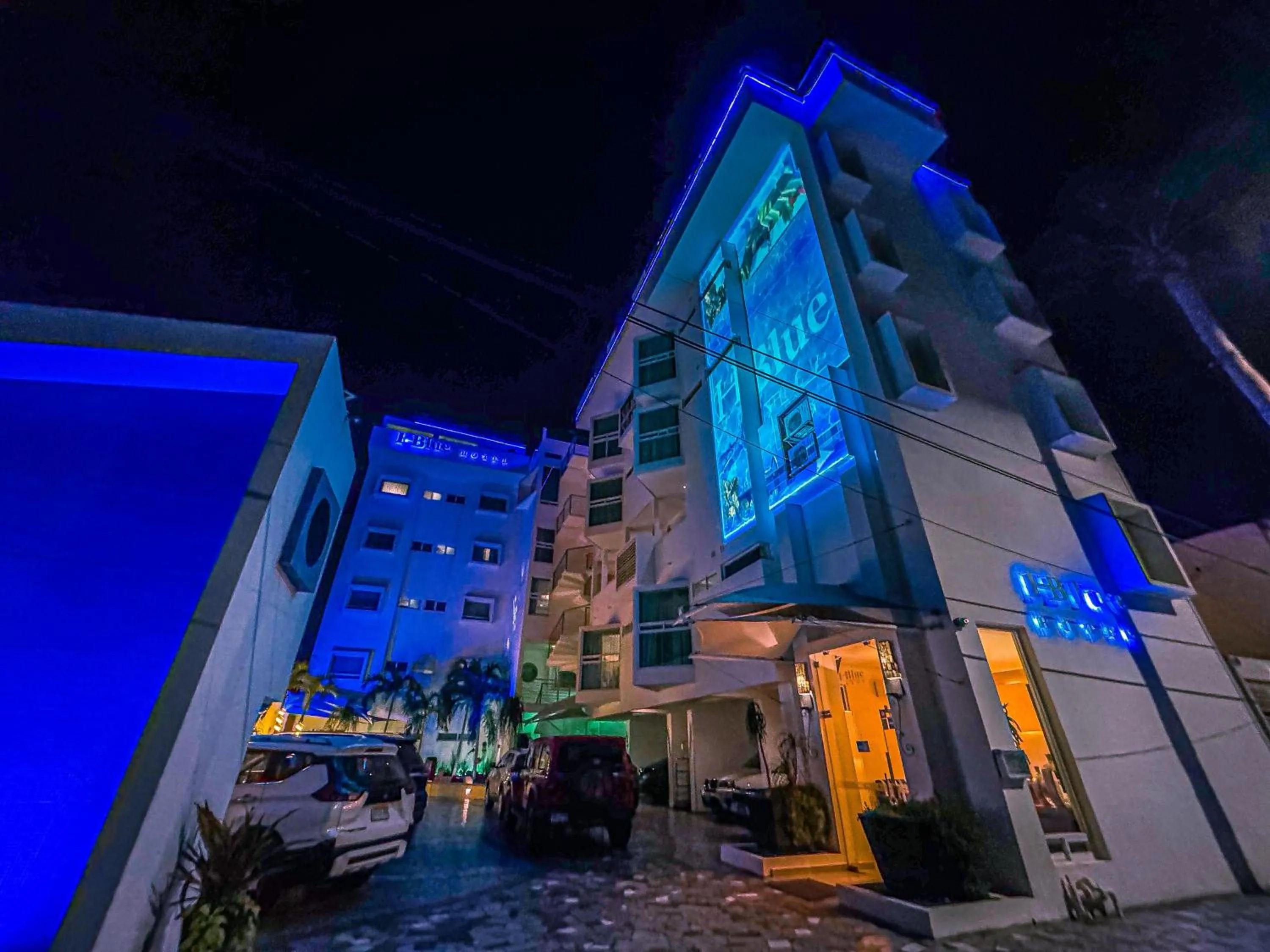 Property building in Hotel HBlue Centro