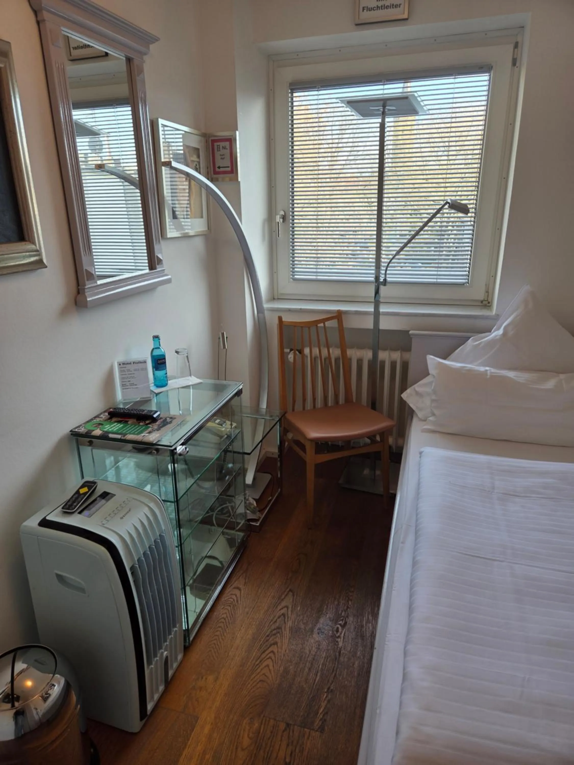 Photo of the whole room, Bed in Hotel Freiheit