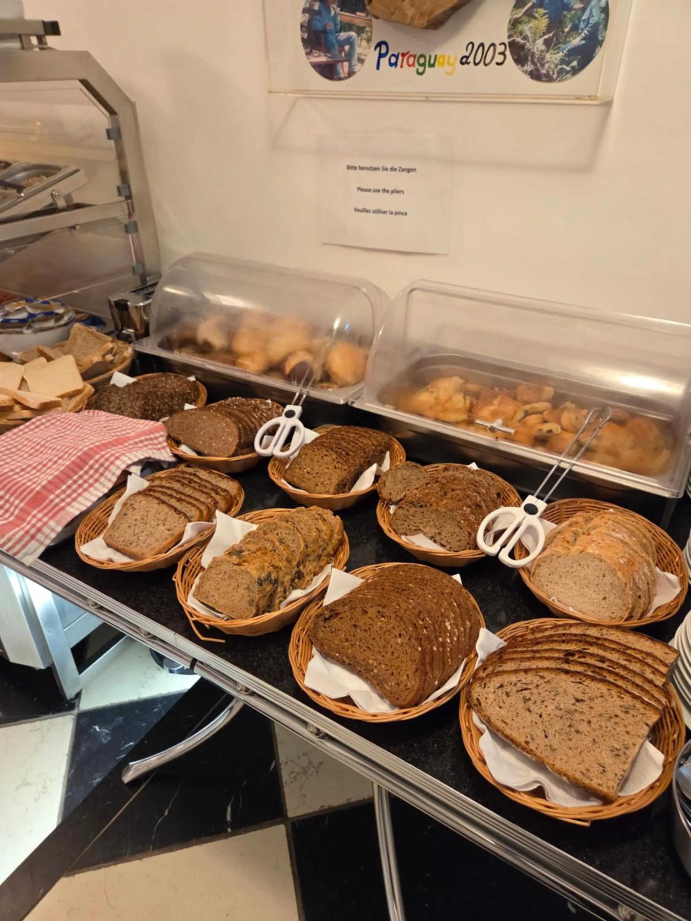 Buffet breakfast in Hotel Freiheit