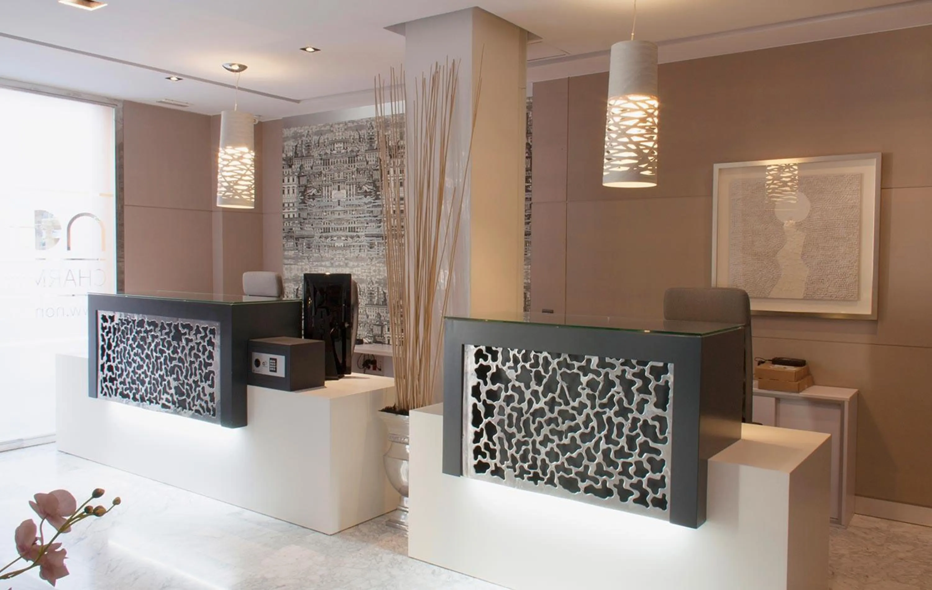 Lobby or reception in Apartamentos NONO by Charming Stay