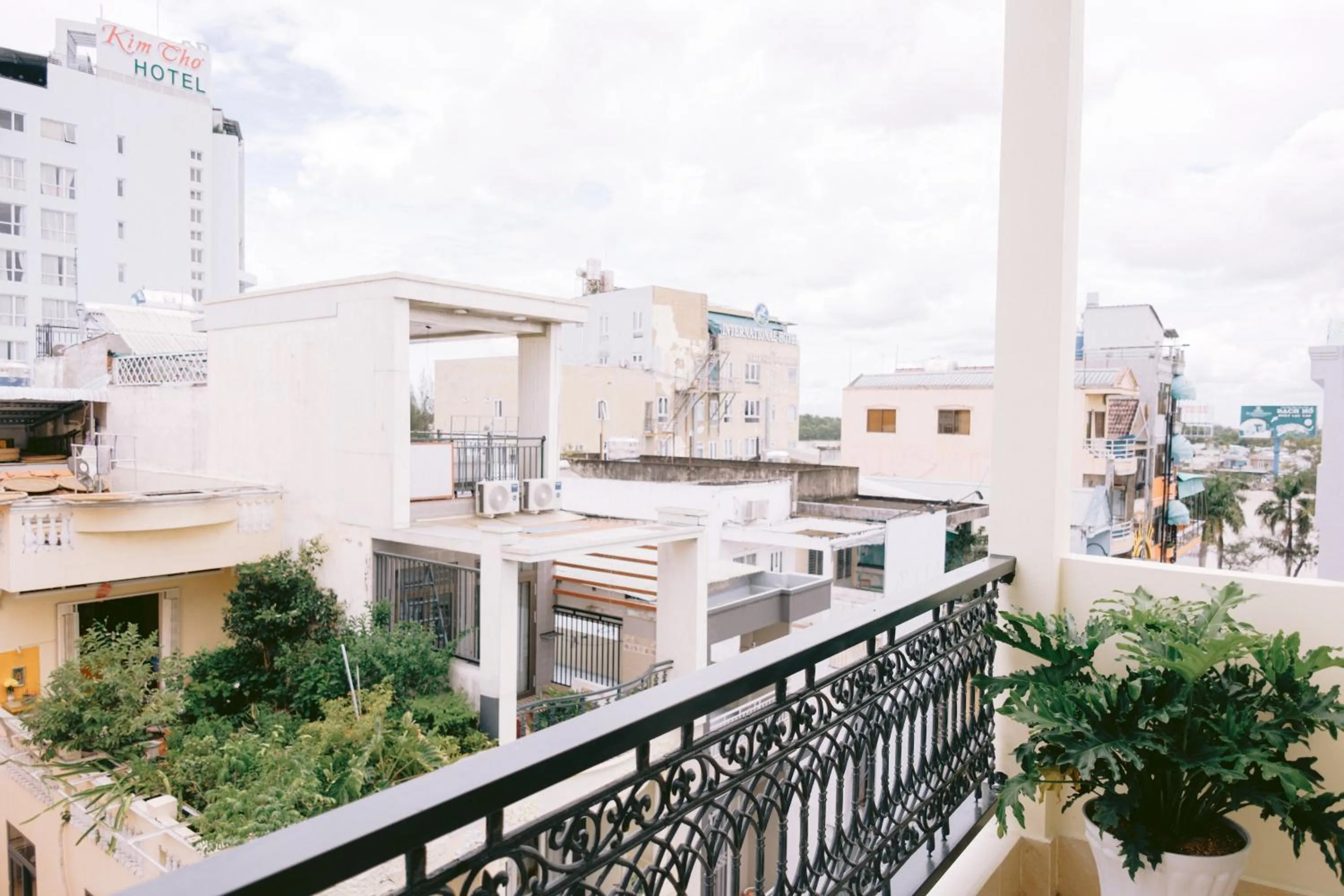 Balcony/Terrace in De Rivé Homestay 2 - Bến Ninh Kiều