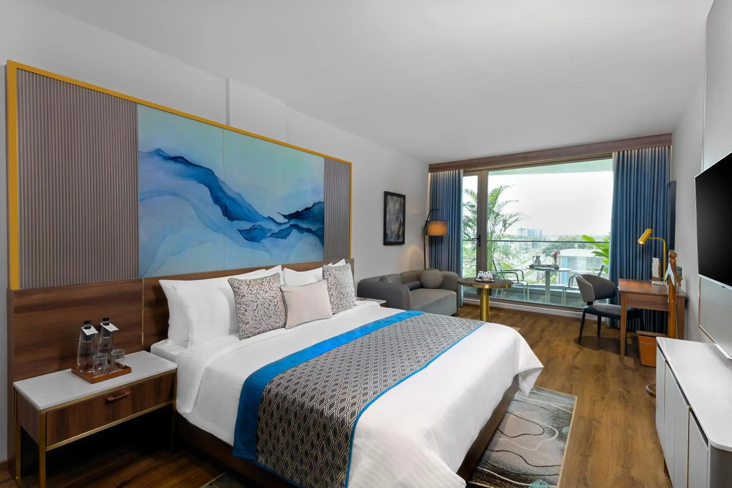 Deluxe Family Room - single occupancy in Fortune Airport Road Kochi - Member ITC hotels' group Deluxe Family Room - single occupancy in Fortune Airport Road Kochi - Member ITC hotels' group