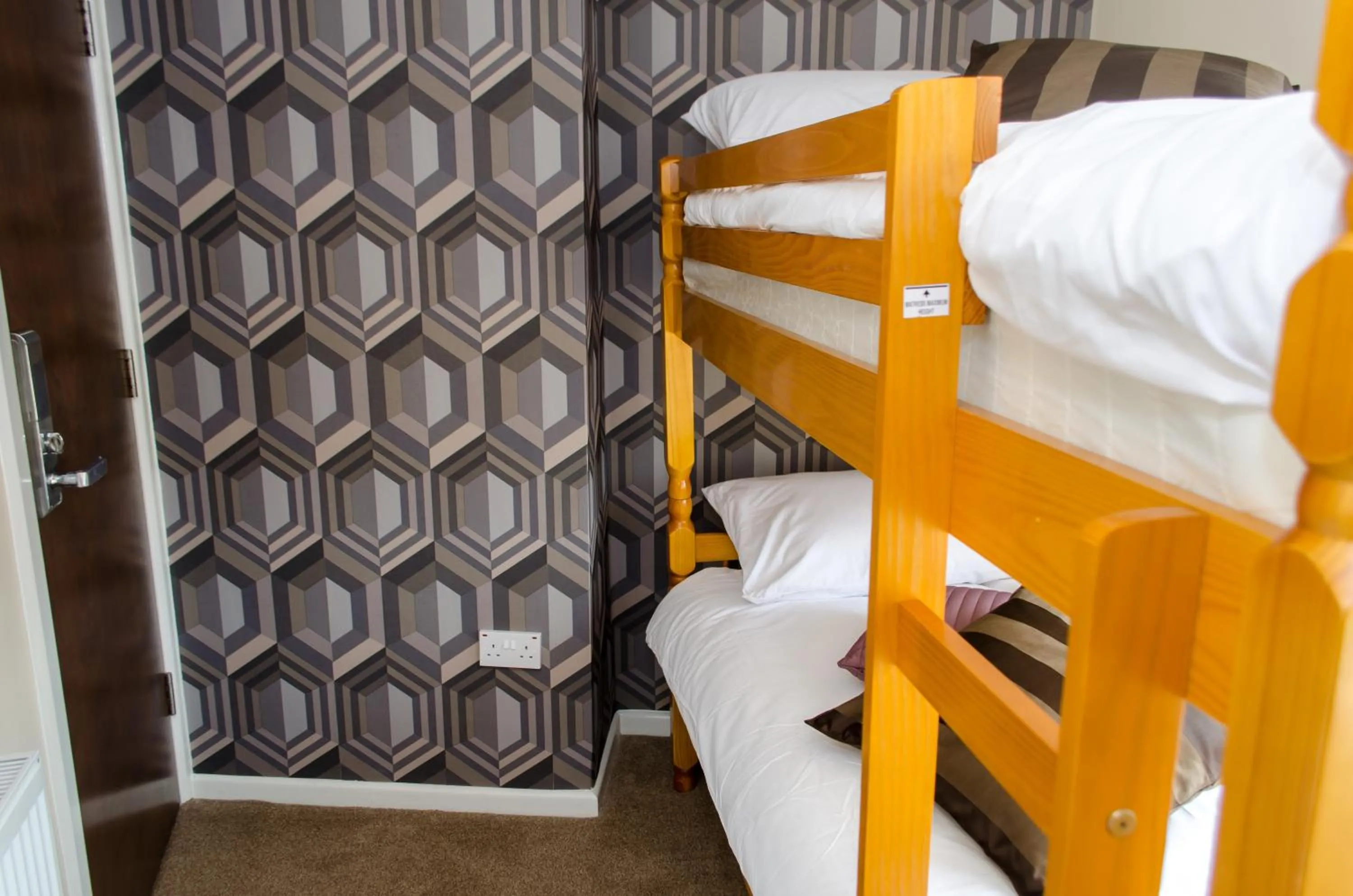 bunk bed, Bed in Trivelles Eccles