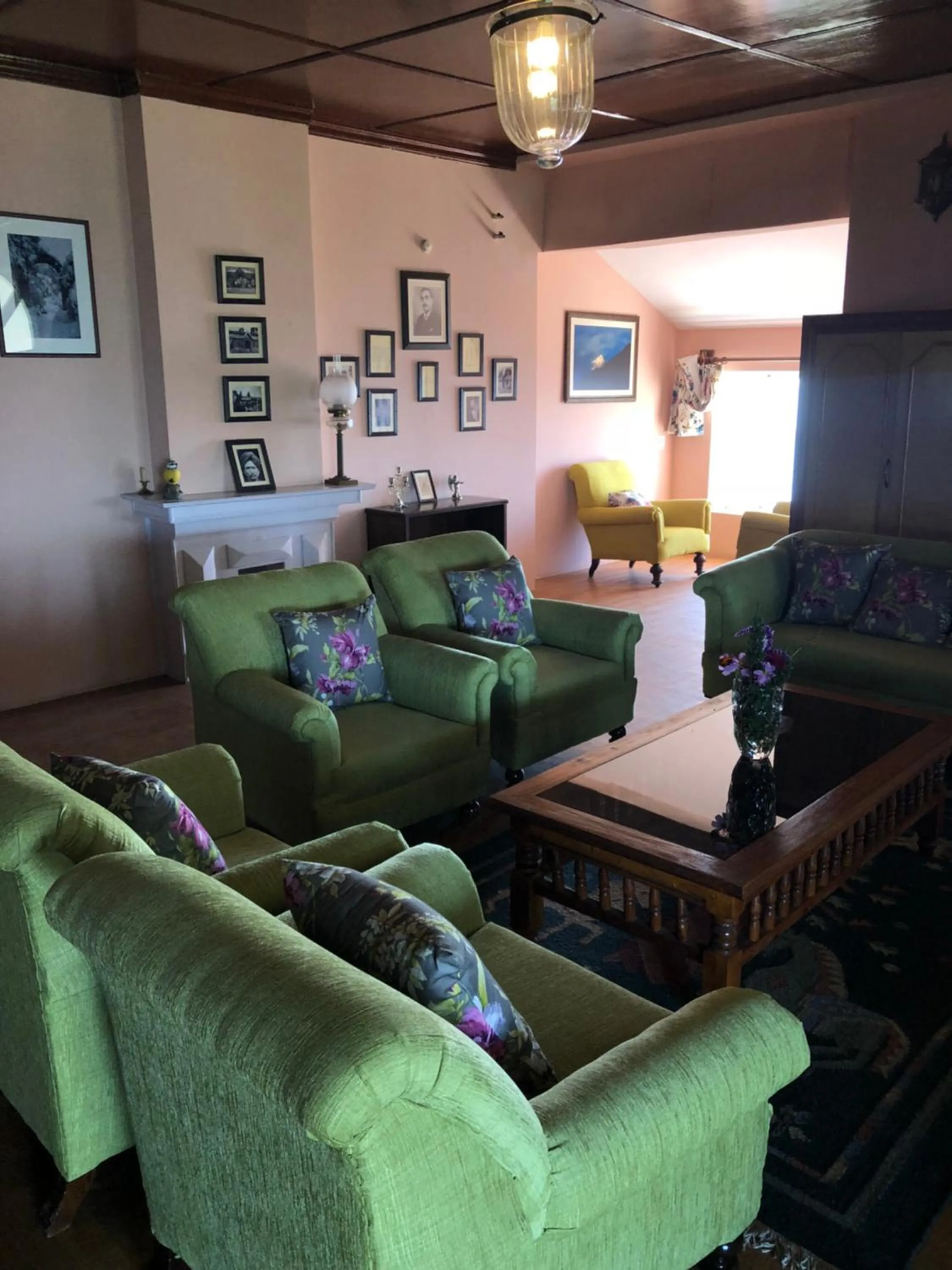 Living room in Tree of Life Grand Oak Manor Binsar