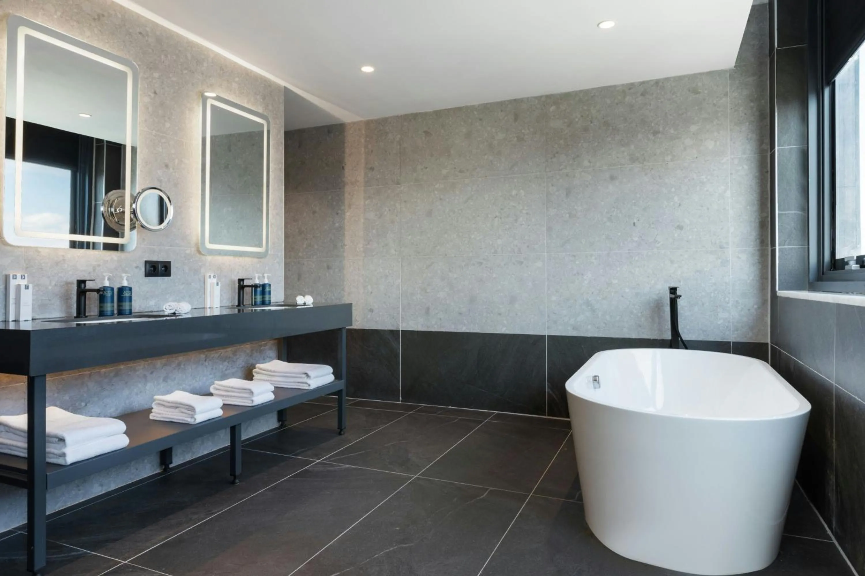 Bathroom in Four Points by Sheraton Elazig