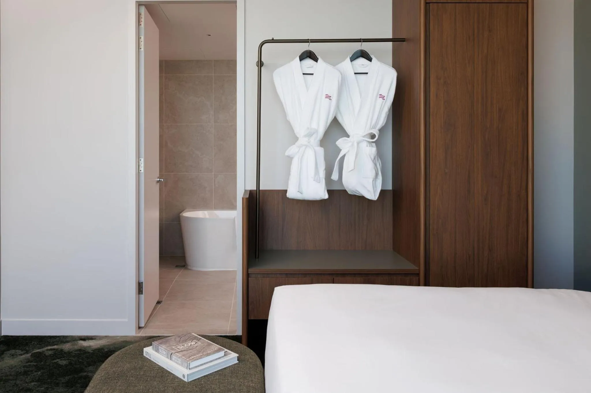 Photo of the whole room, Bed in Crowne Plaza Geelong by IHG