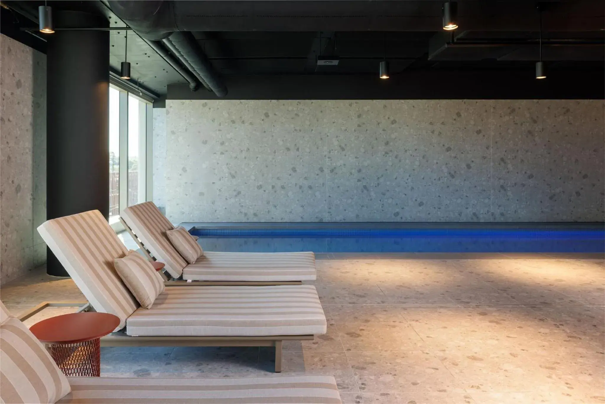 Swimming pool in Crowne Plaza Geelong by IHG Swimming pool in Crowne Plaza Geelong by IHG