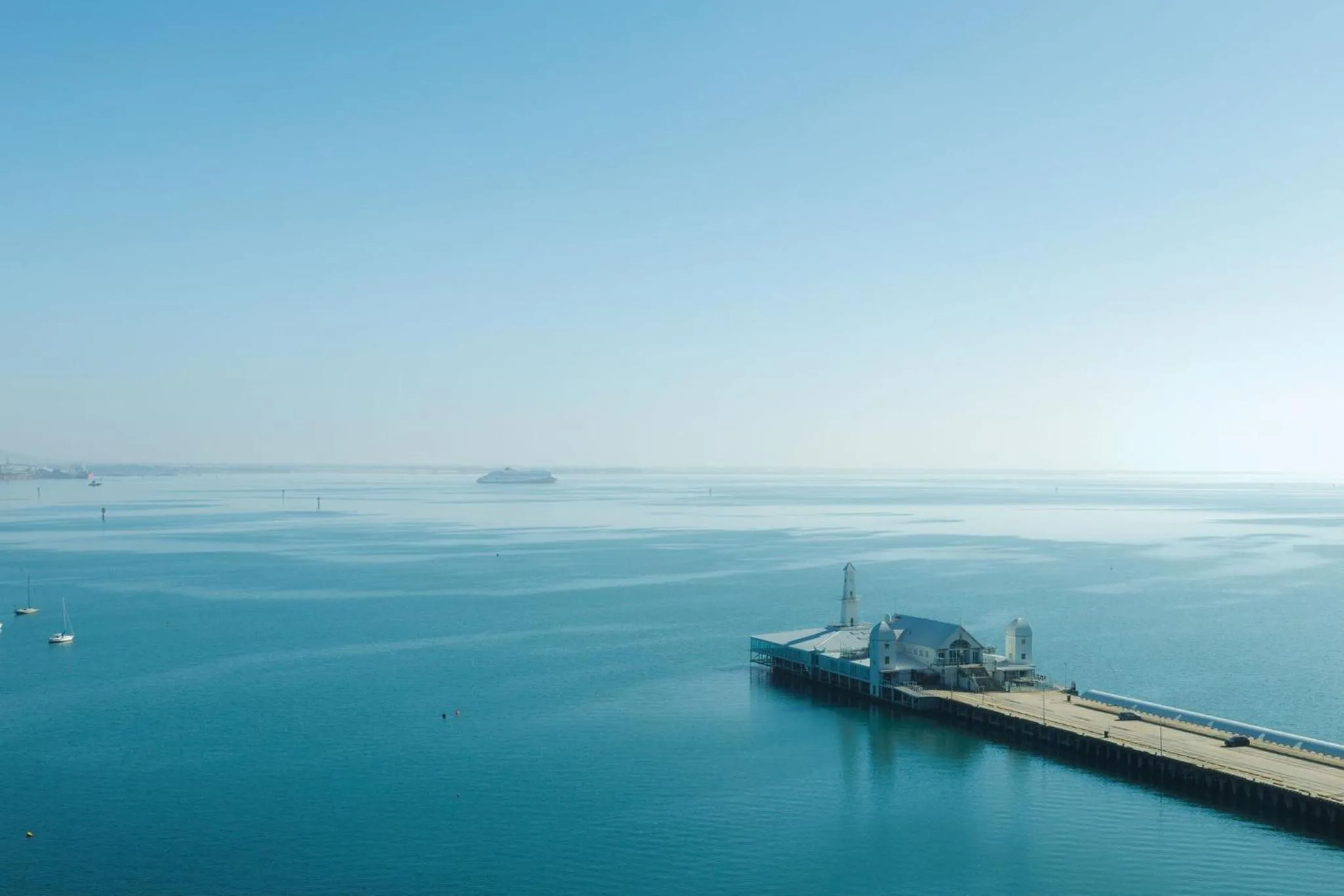 Property building in Crowne Plaza Geelong by IHG