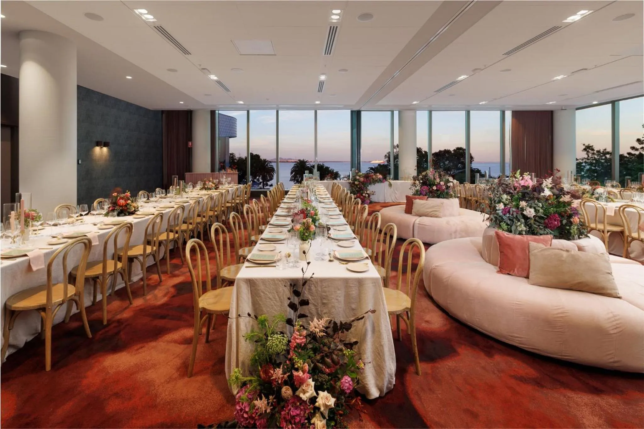 Meeting/conference room in Crowne Plaza Geelong by IHG