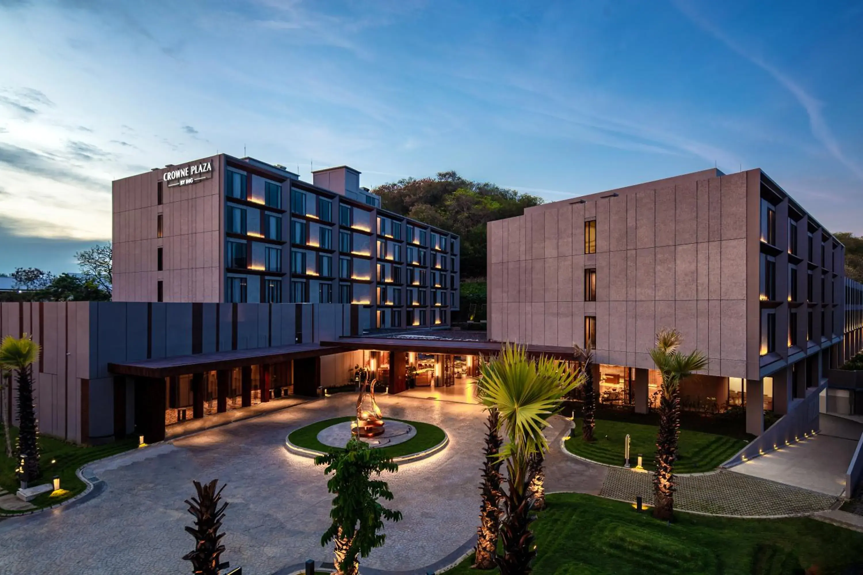 Property building in Crowne Plaza Labuan Bajo by IHG Property building in Crowne Plaza Labuan Bajo by IHG