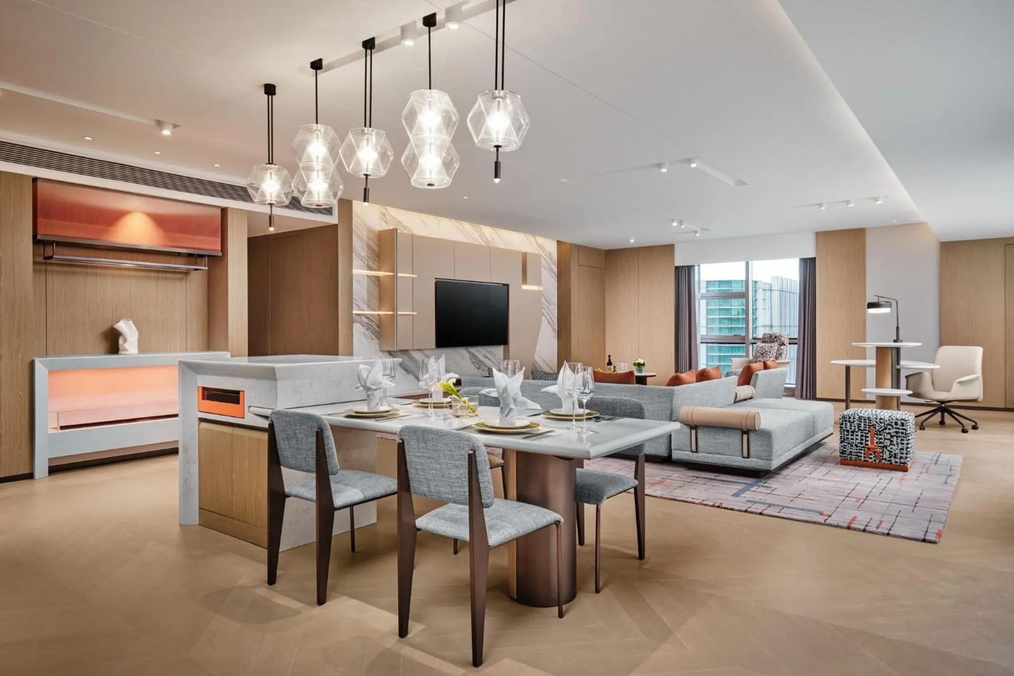 Photo of the whole room in Crowne Plaza Zhongshan Torch High-tech Zone by IHG