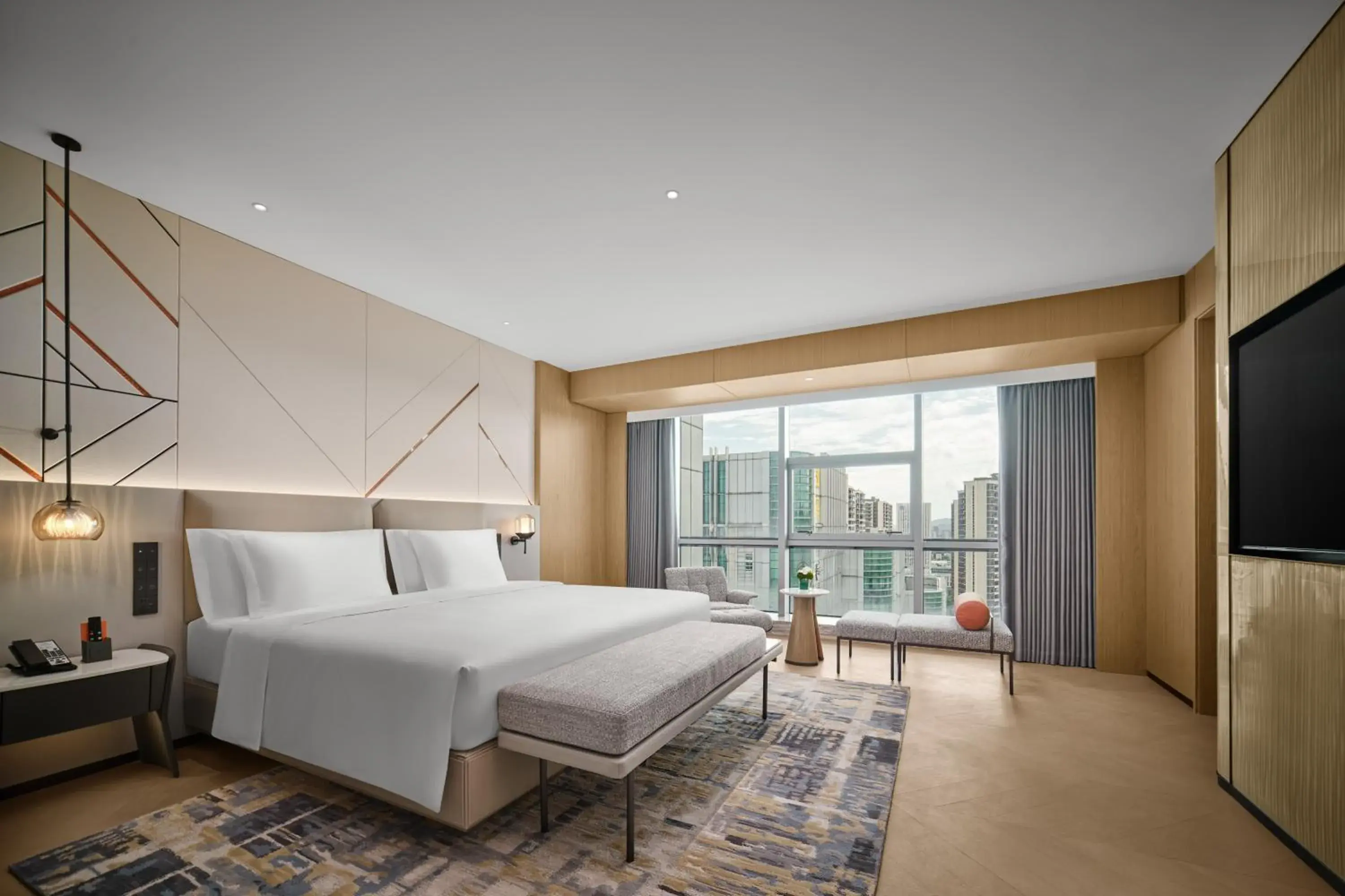 King Suite with Balcony in Crowne Plaza Zhongshan Torch High-tech Zone by IHG King Suite with Balcony in Crowne Plaza Zhongshan Torch High-tech Zone by IHG